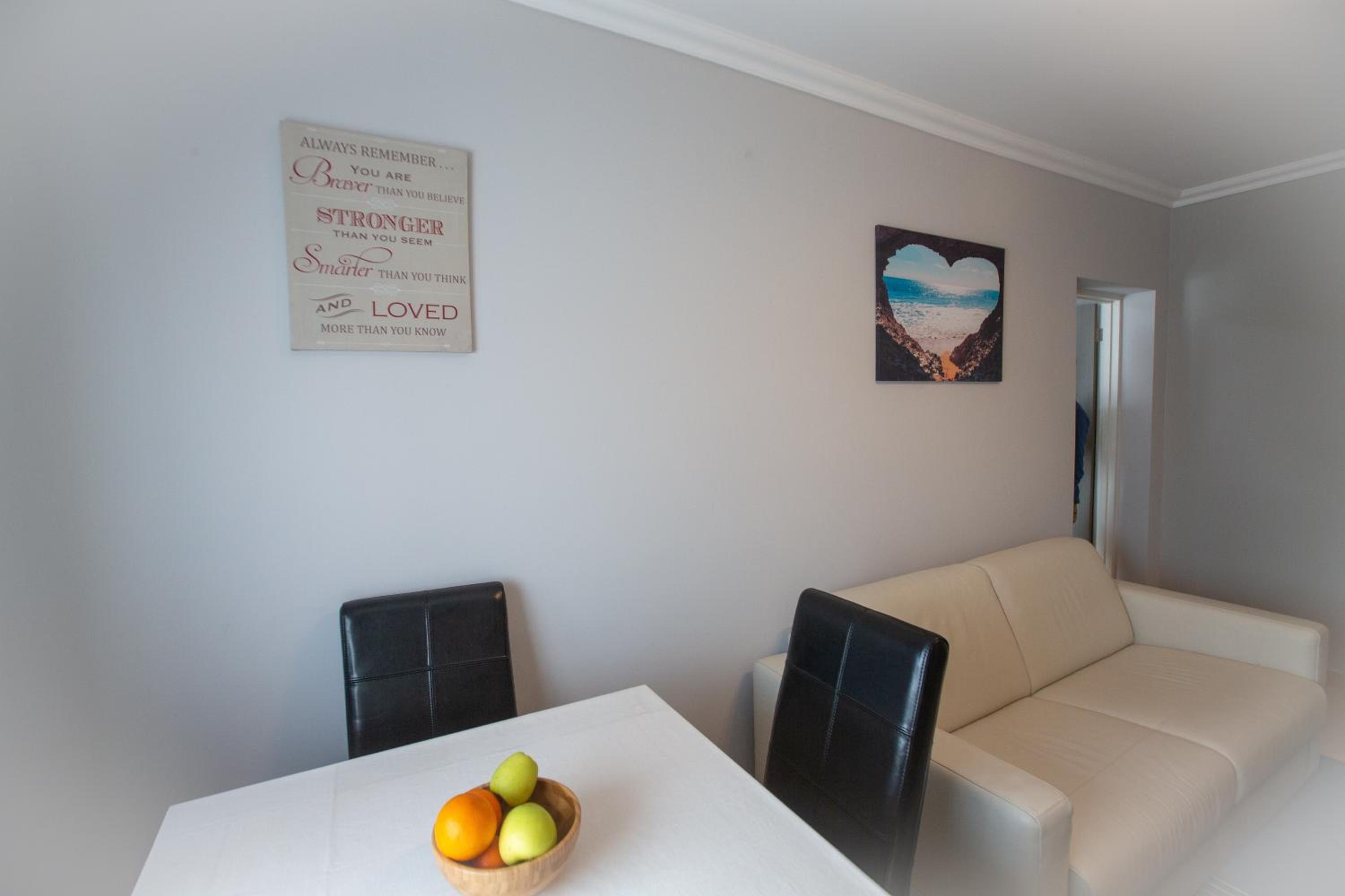 Apartment - Photo 11