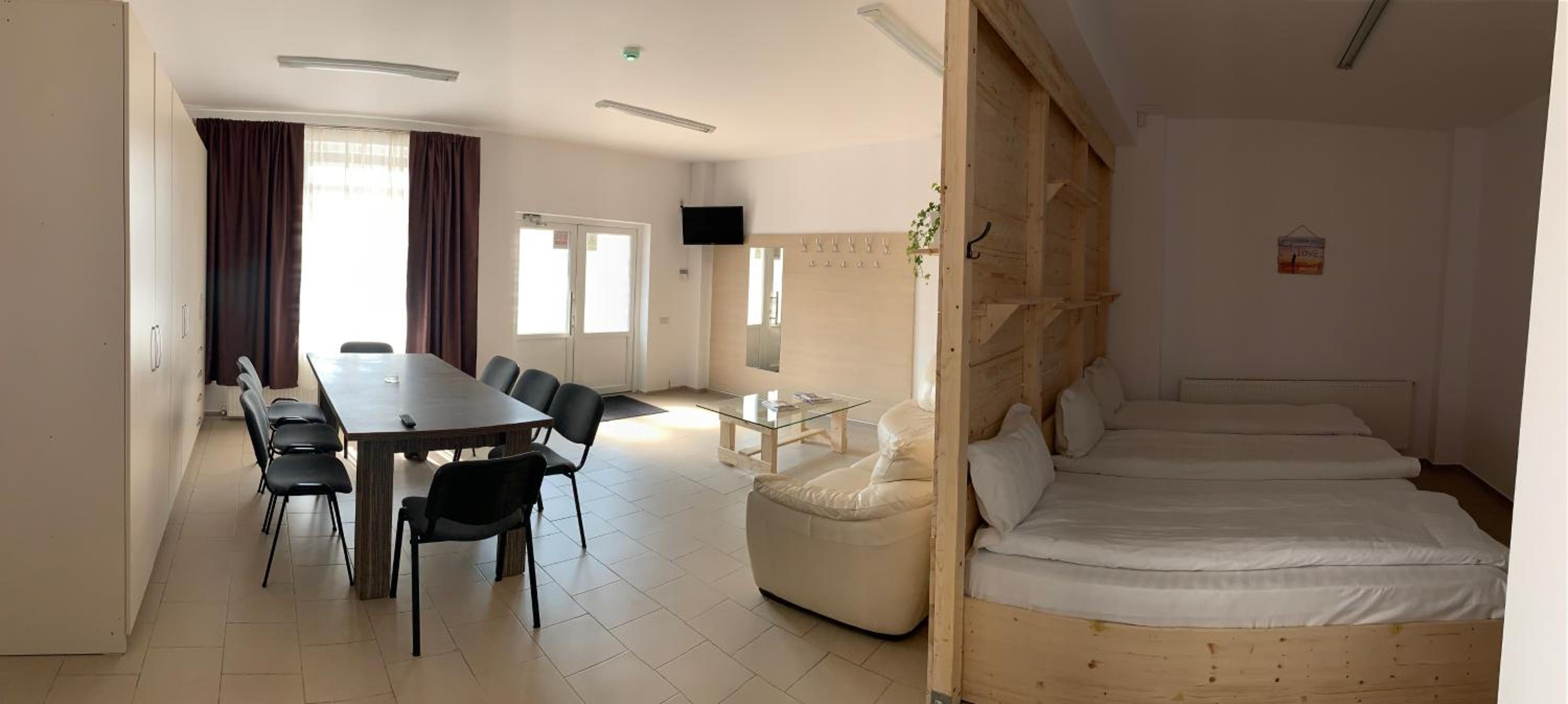 Apartment photo 1