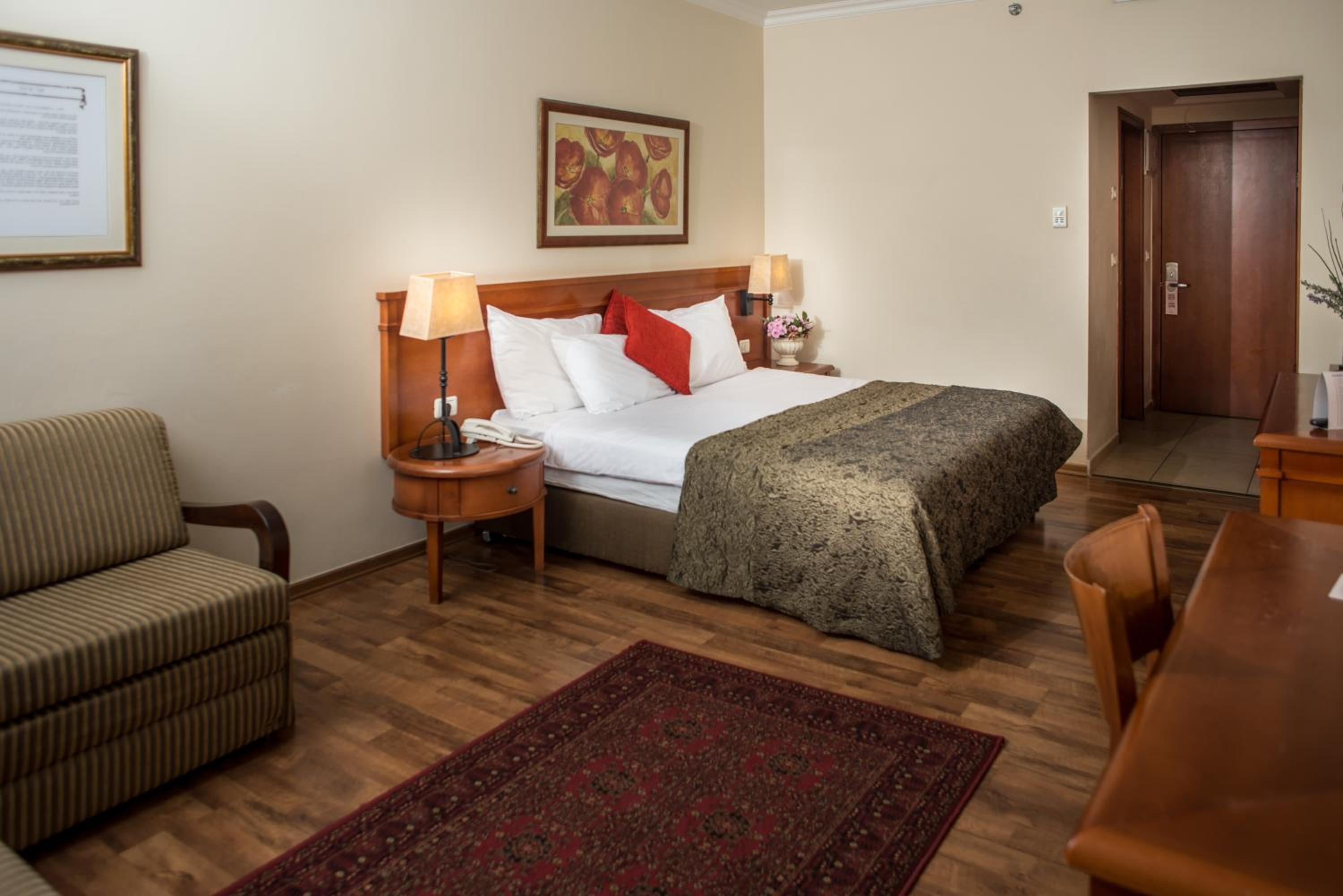 Classic Balcony Room – Upper Floor - Photo 18