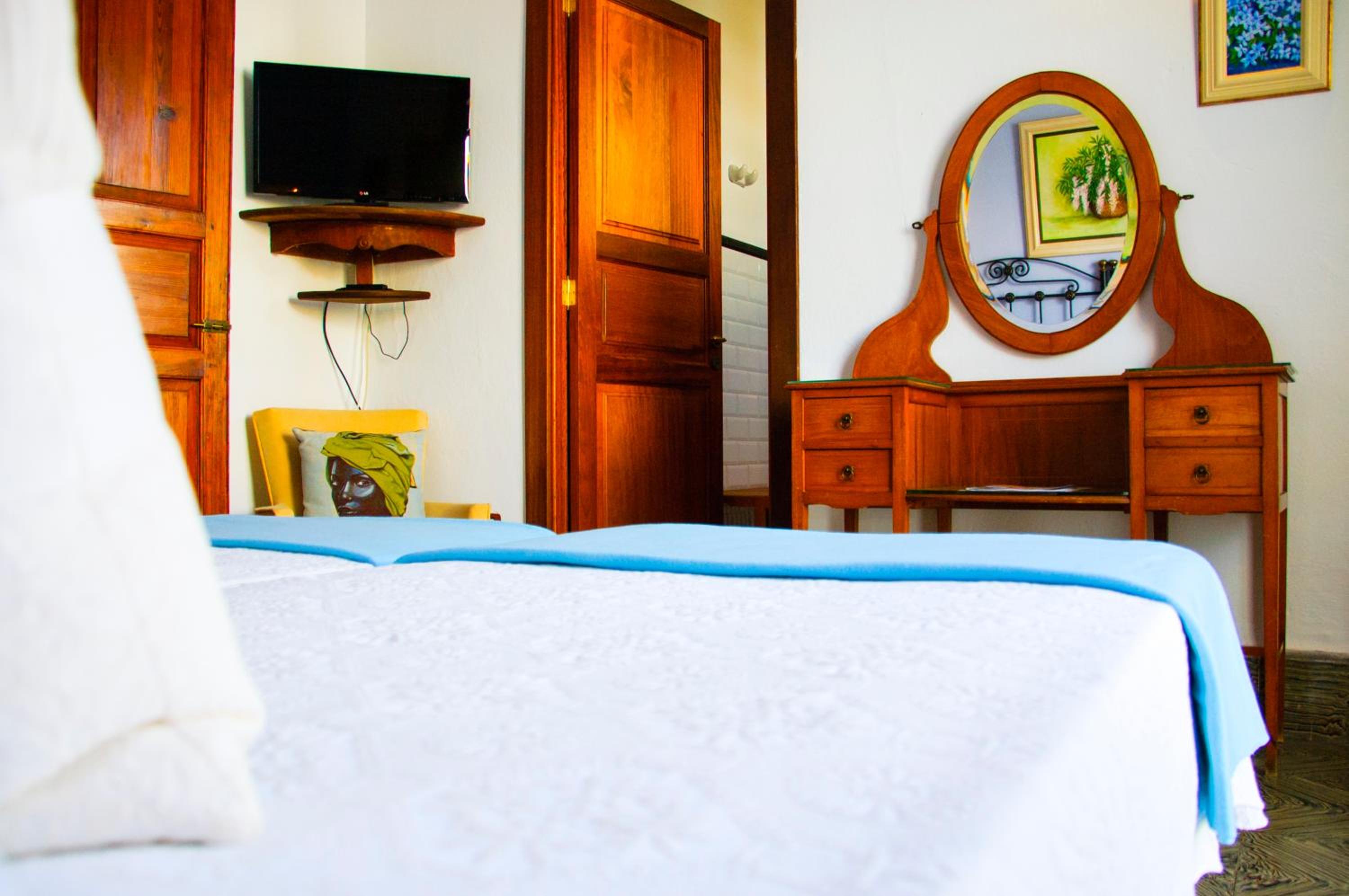 Double or Twin Room photo 3