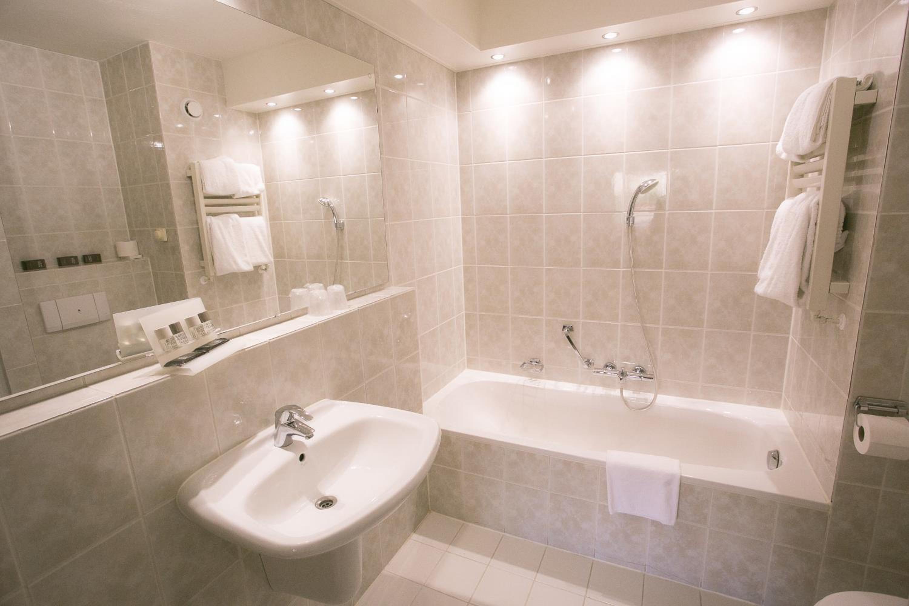 Standard Double Room - Photo 3