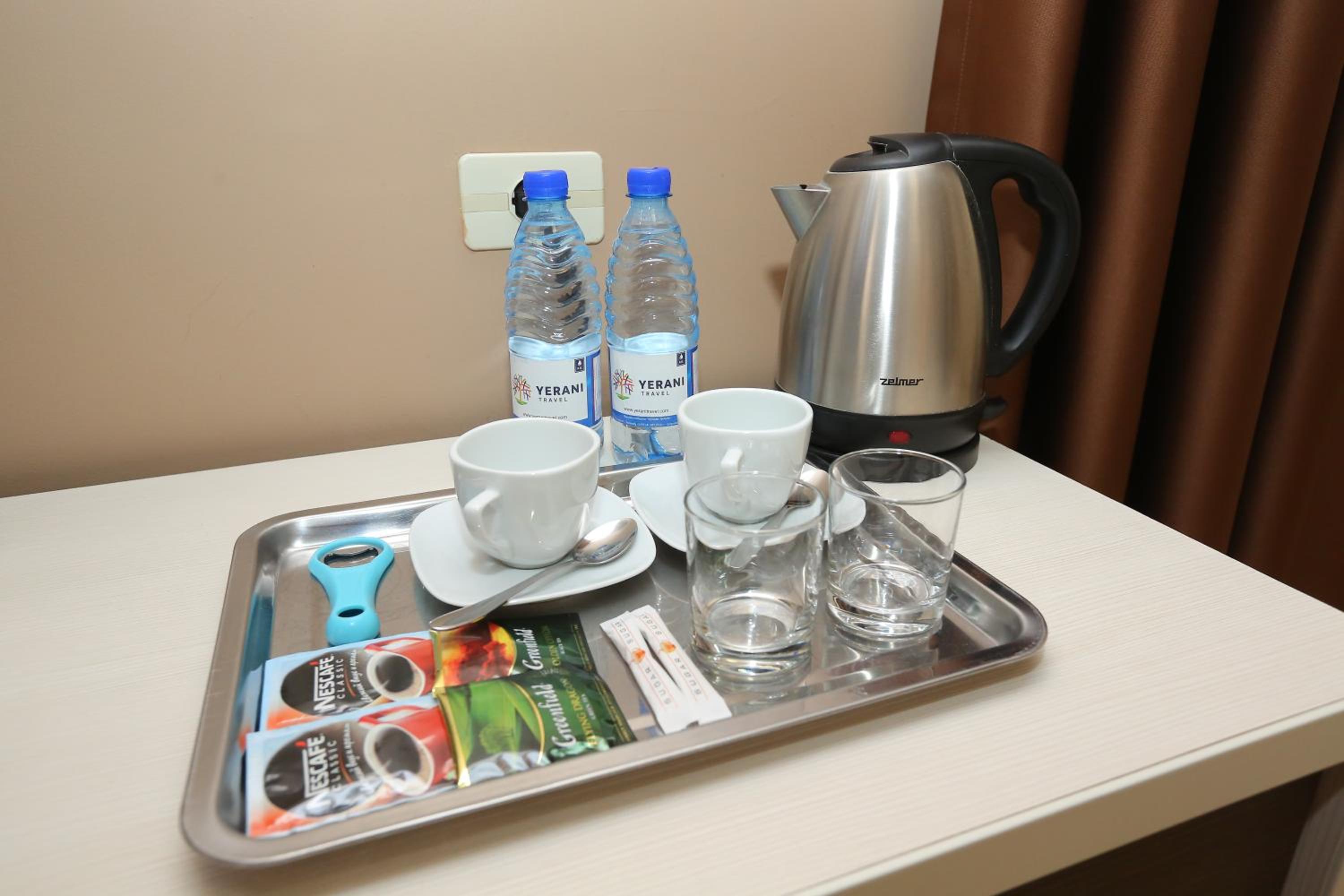 Standard Double or Twin Room photo 2