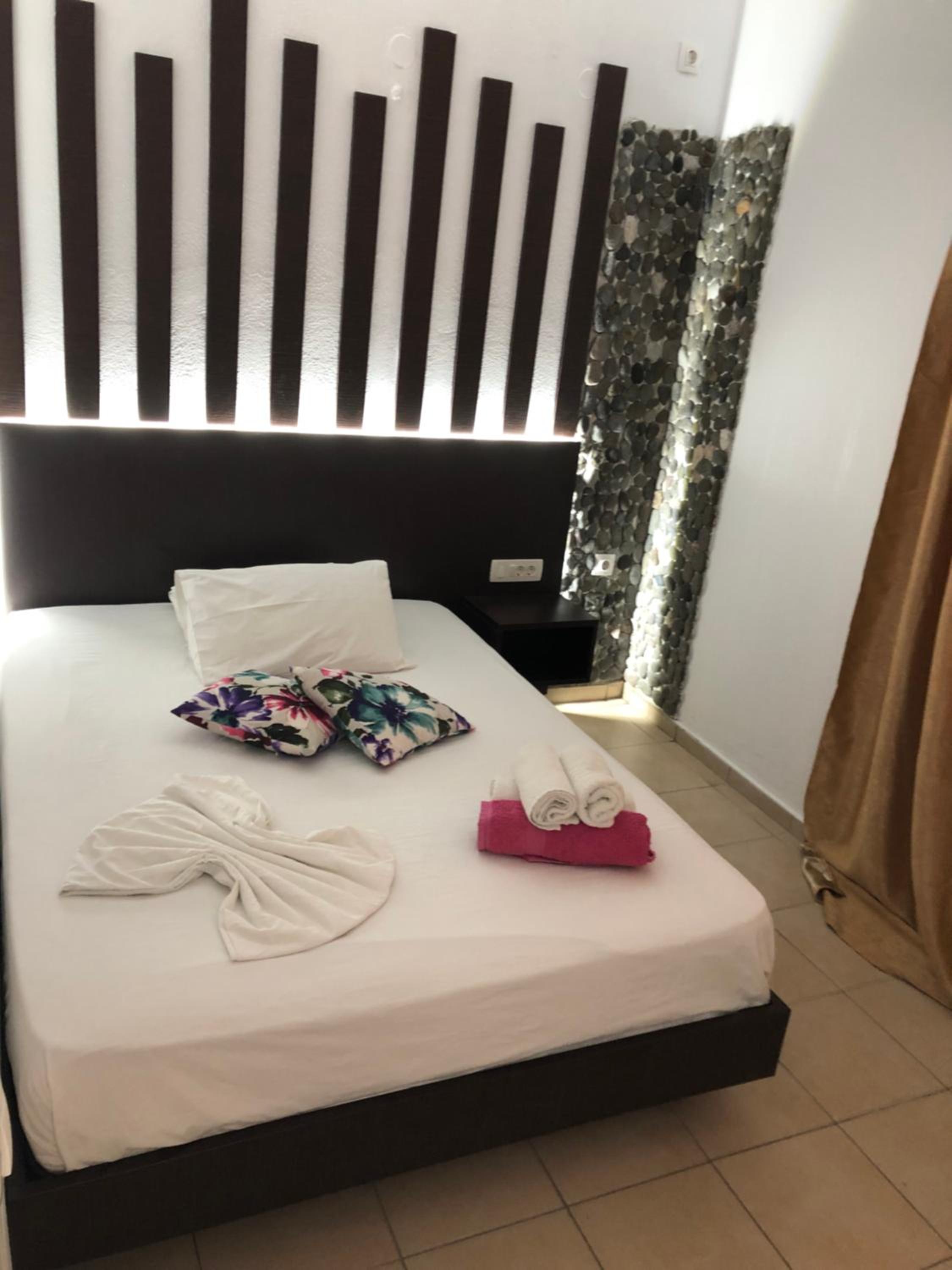 Quadruple Room - Photo 1