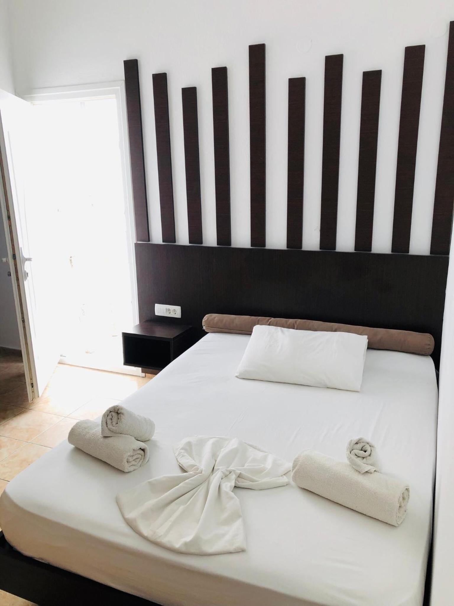 Quadruple Room - Photo 2