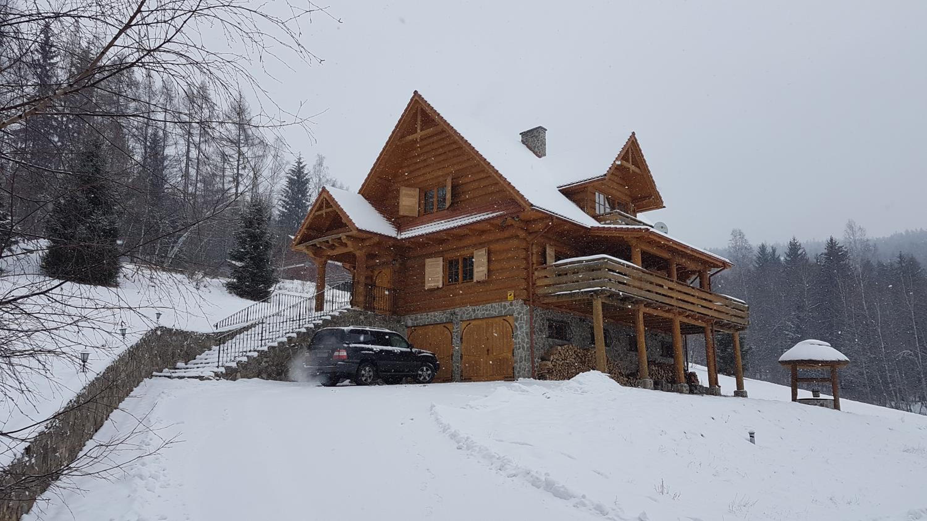 Four-Bedroom House photo 2