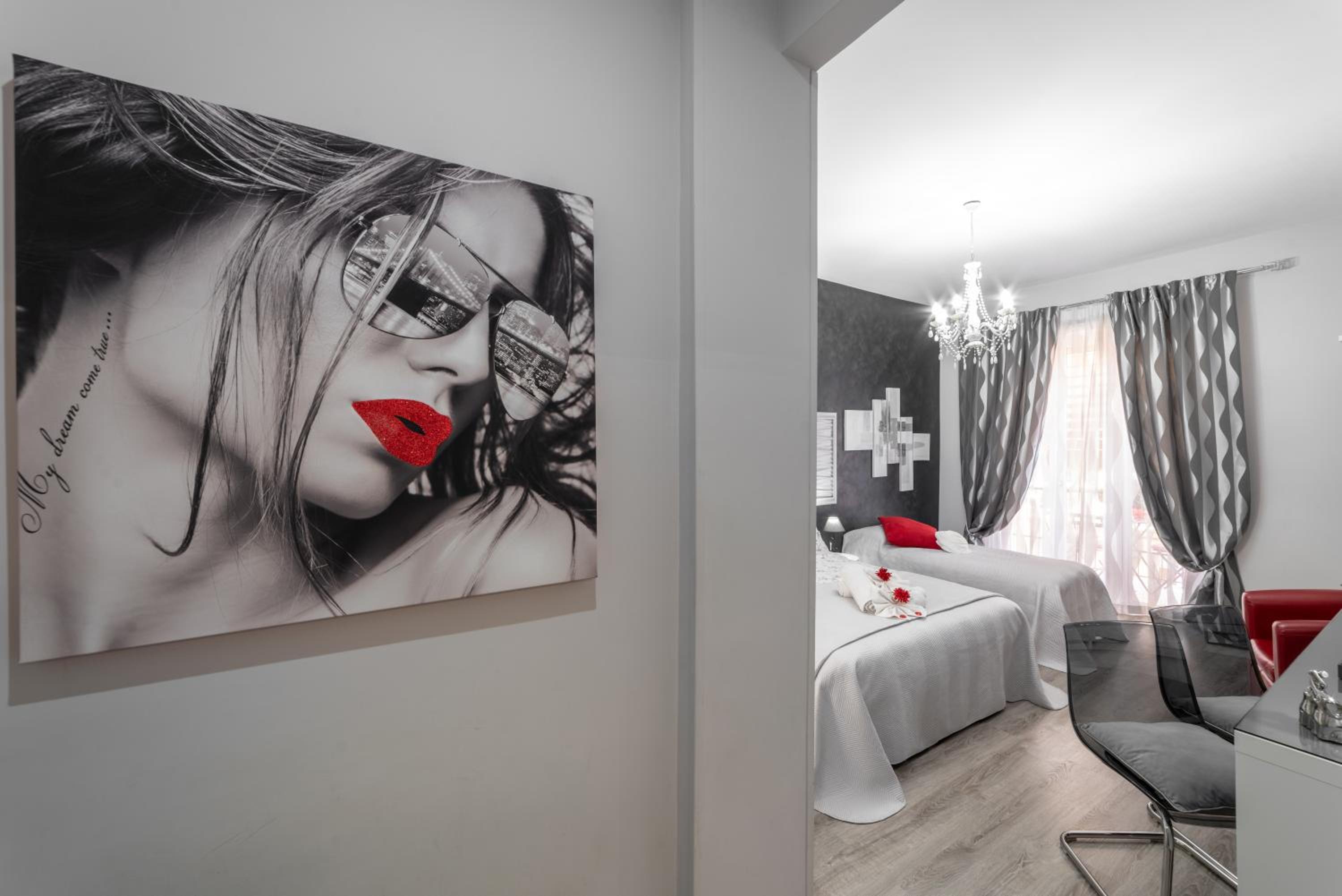  Triple Room with Balcony and Private Bathroom