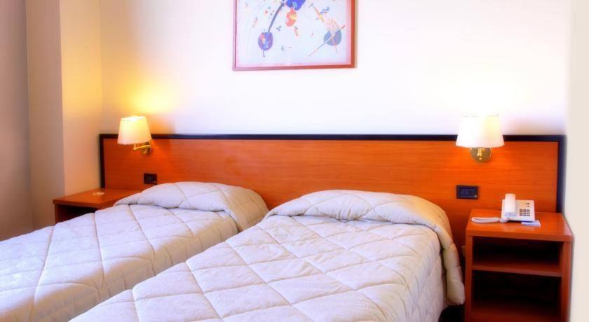 Twin Room photo 1