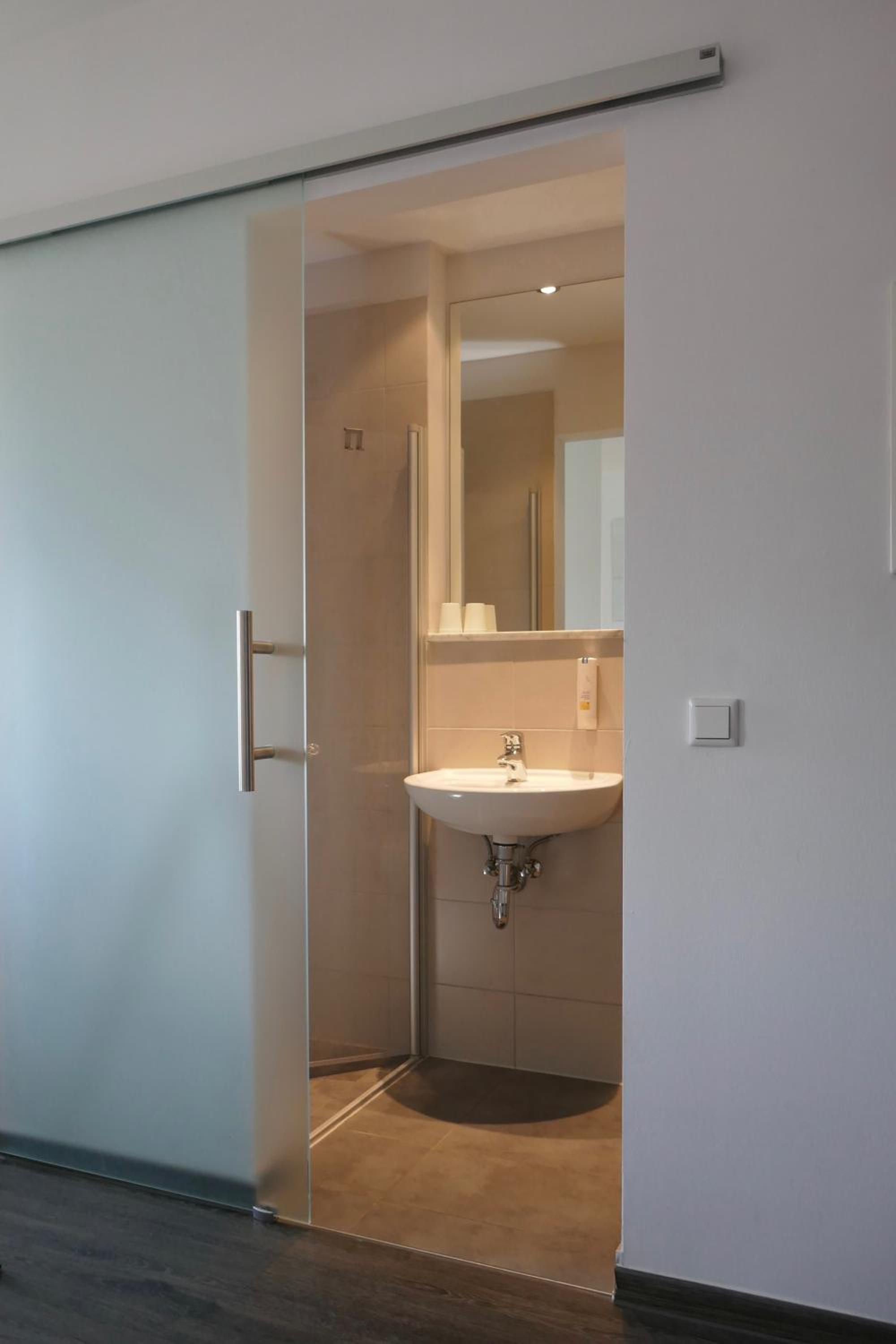 Double Room - Pets Allowed photo 3