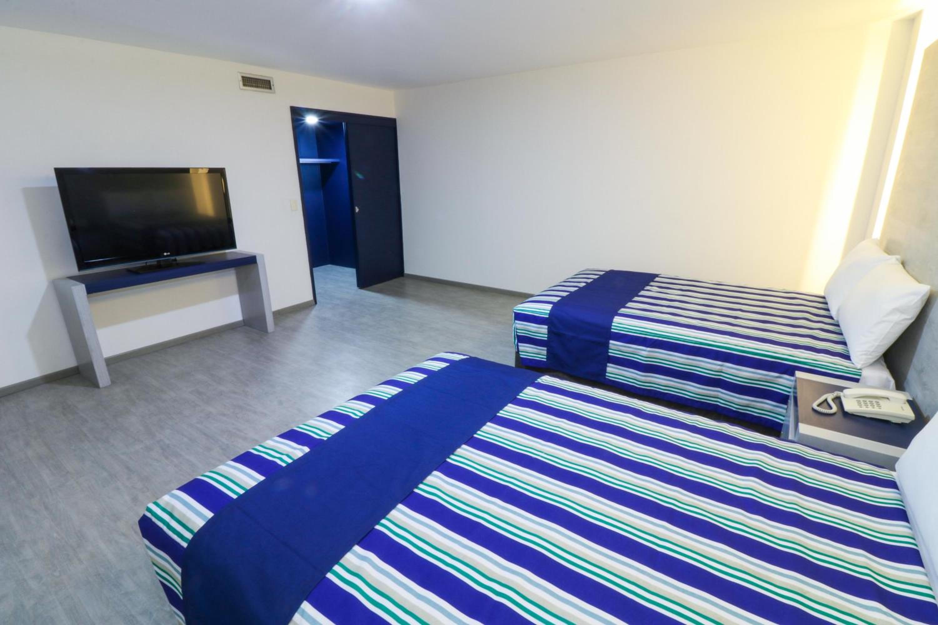 Superior Twin Room photo 3