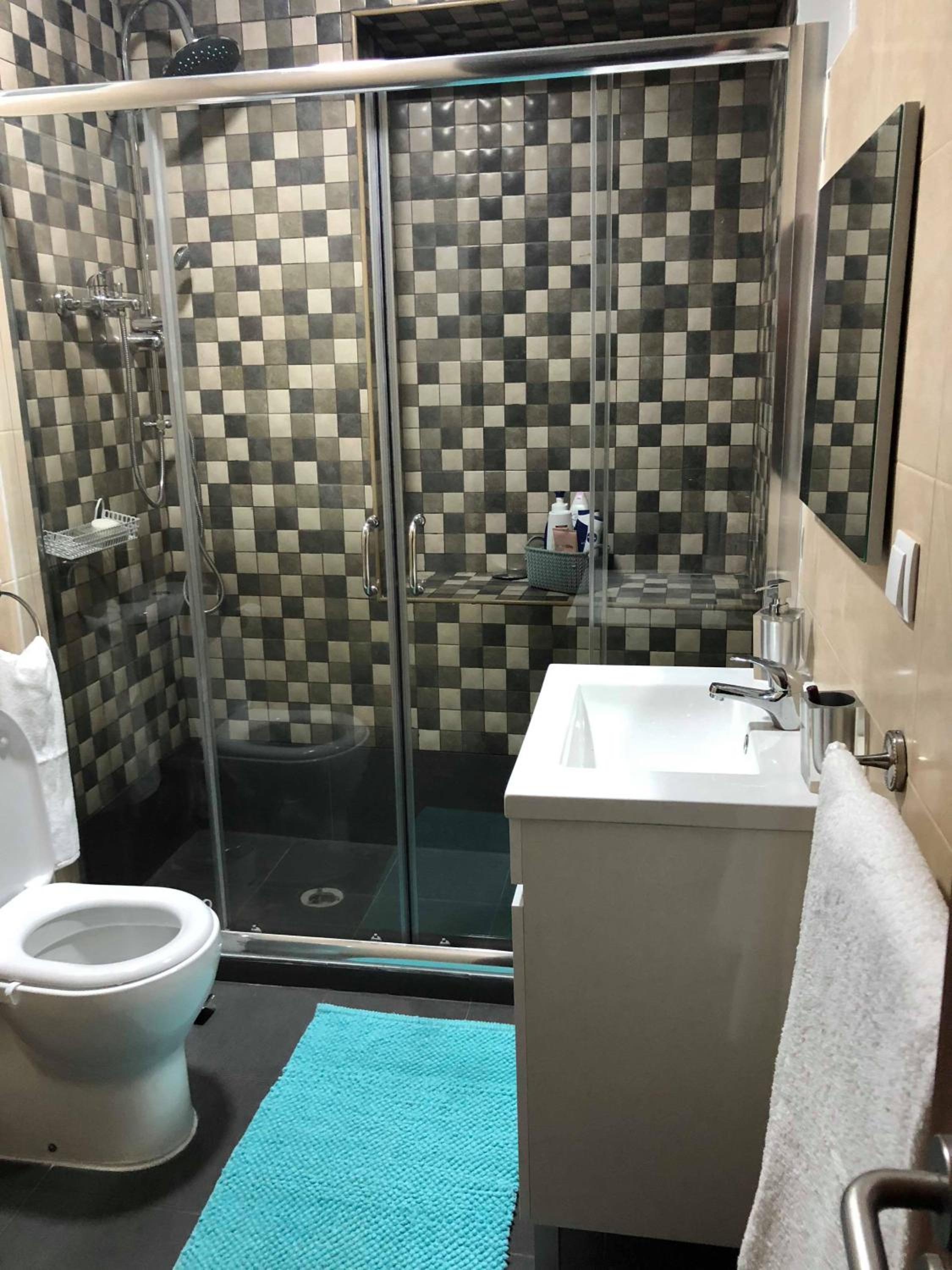 Budget Triple Room - Photo 18
