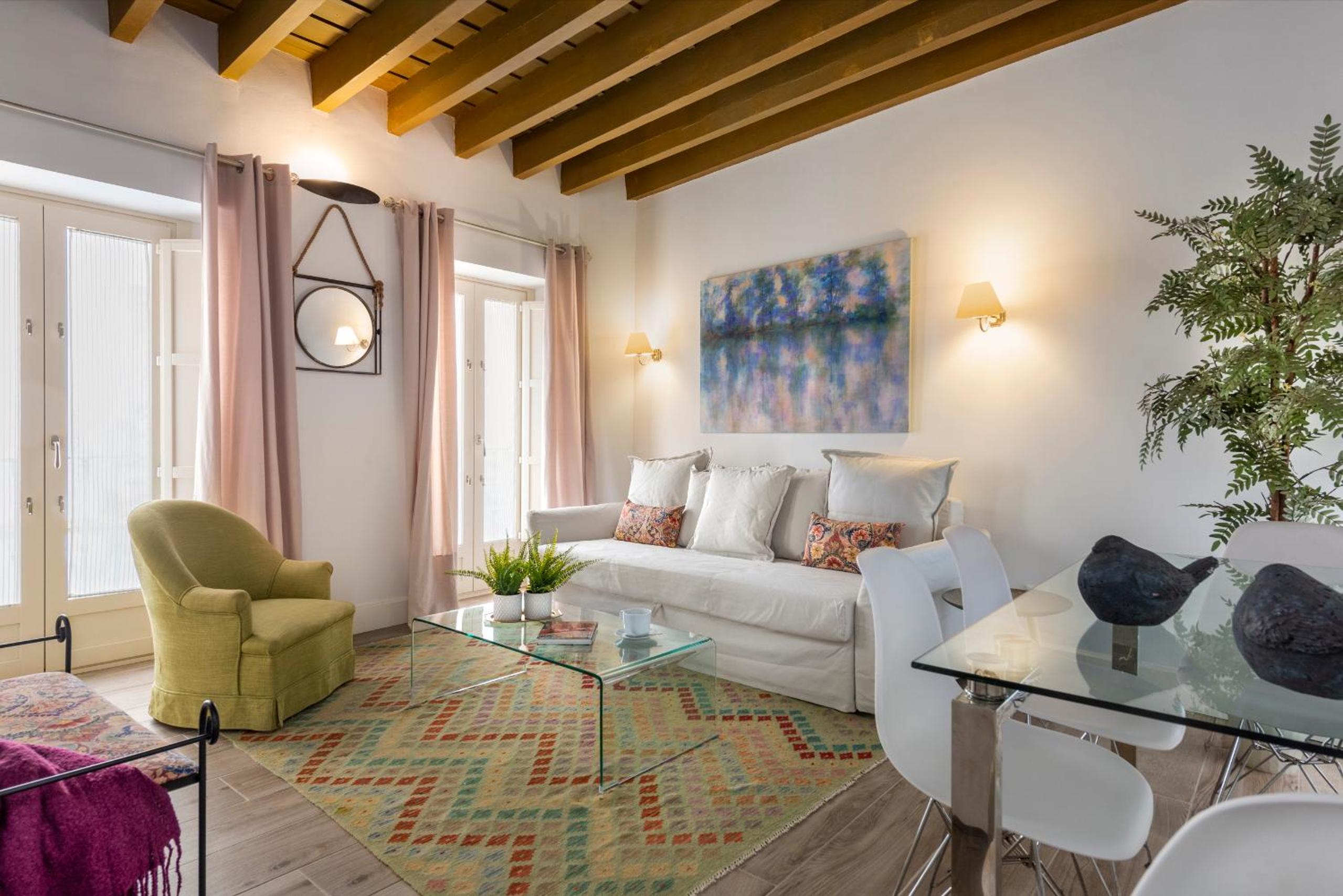 Two-bedroom apartment without terrace