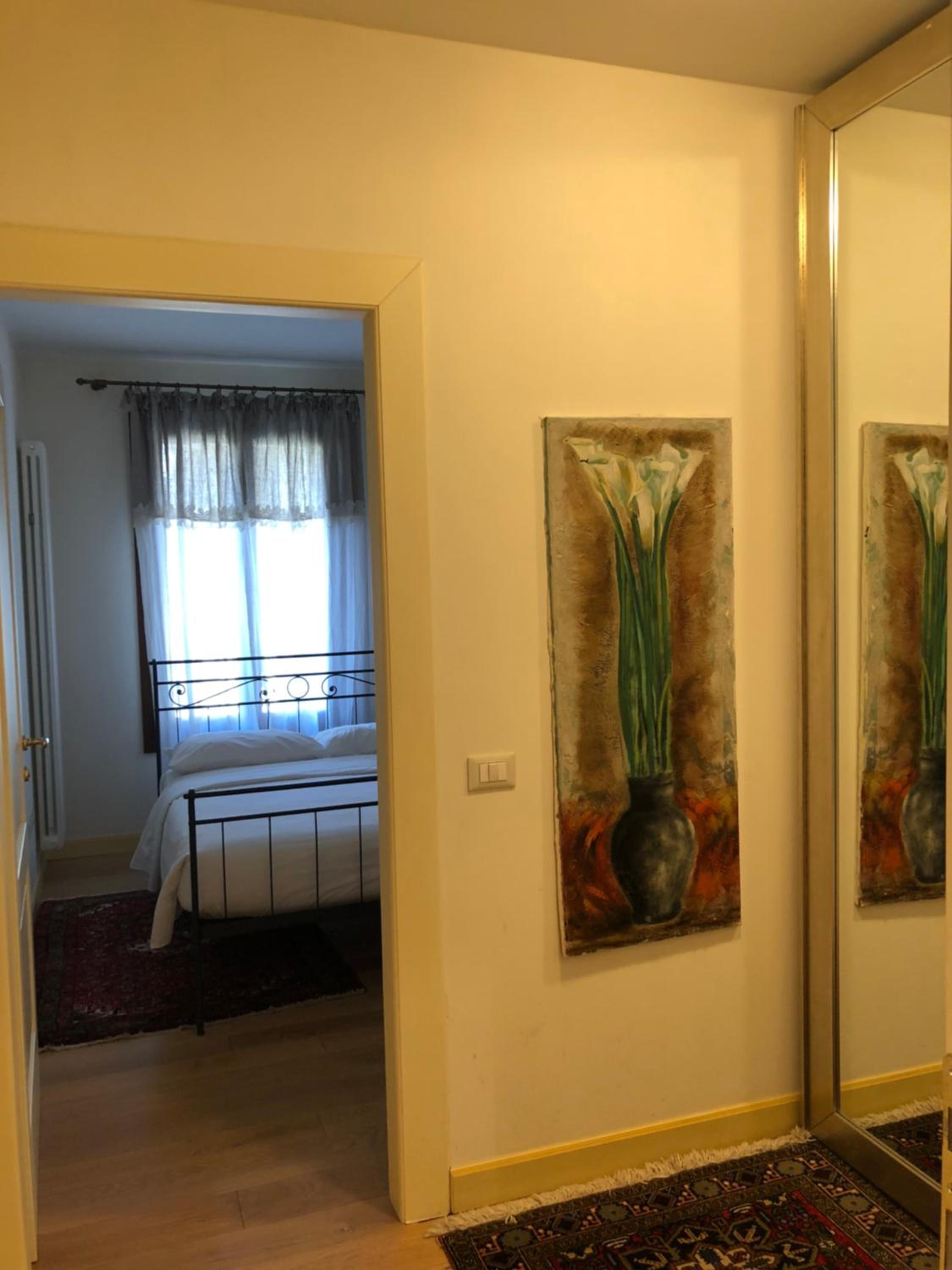 Single Room with Private Bathroom photo 2