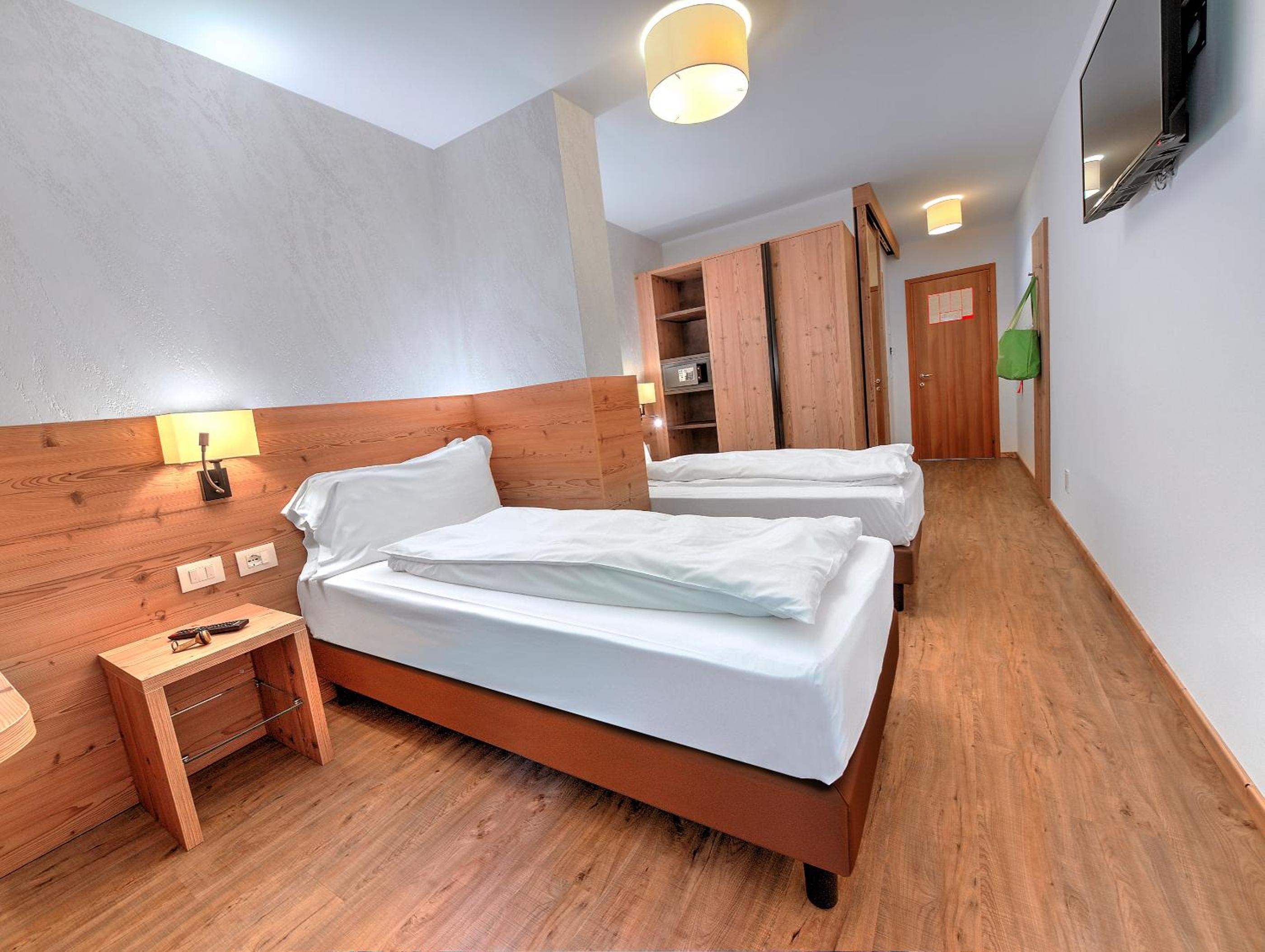 Deluxe Twin Room - Photo 1