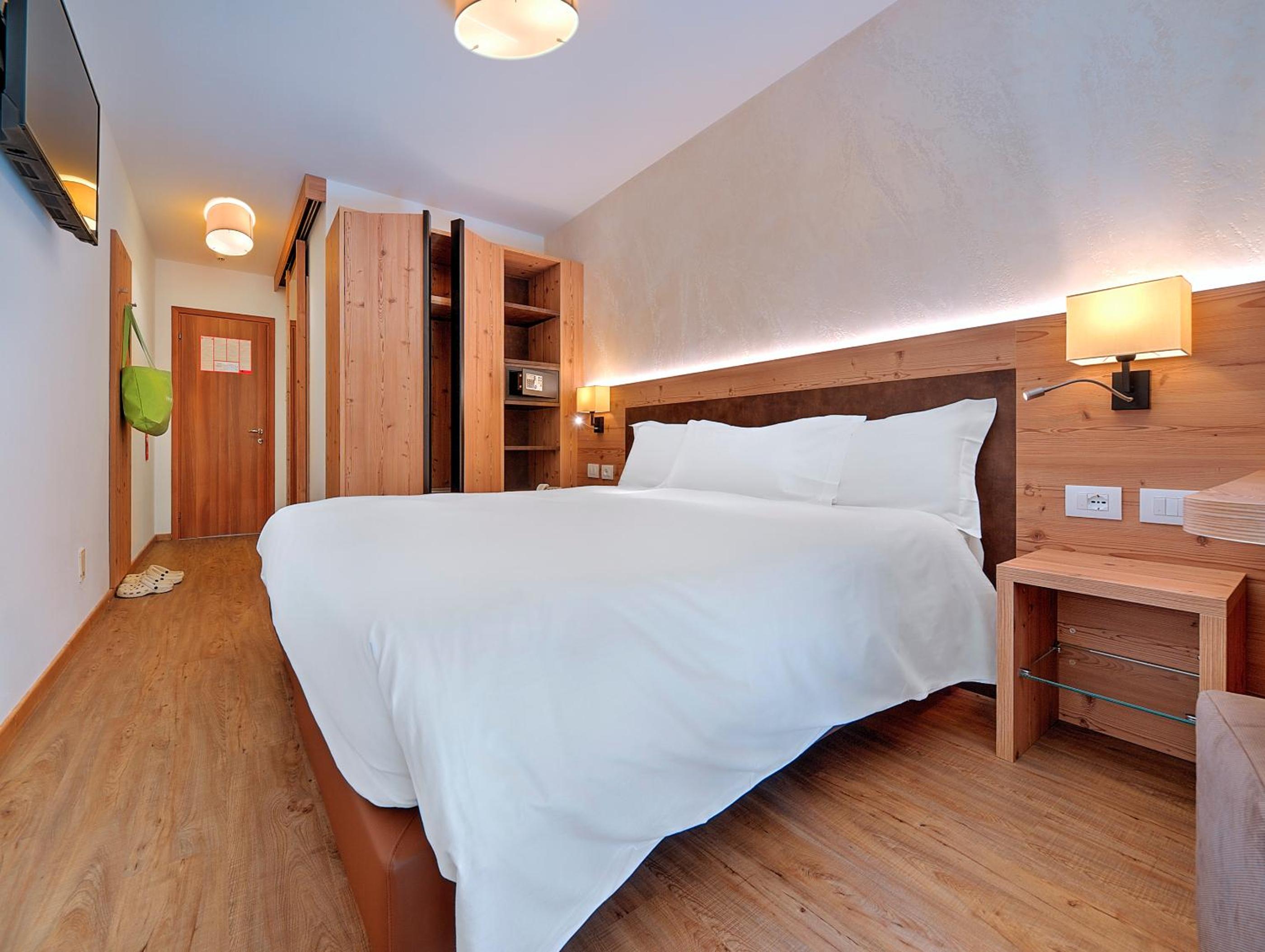 Deluxe Double Room - Photo 3