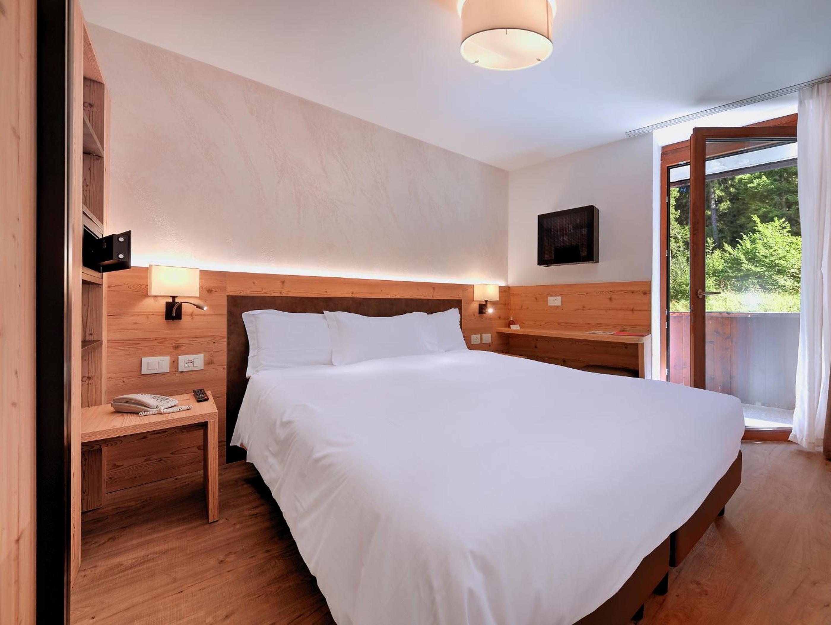 Deluxe Double Room - Photo 1