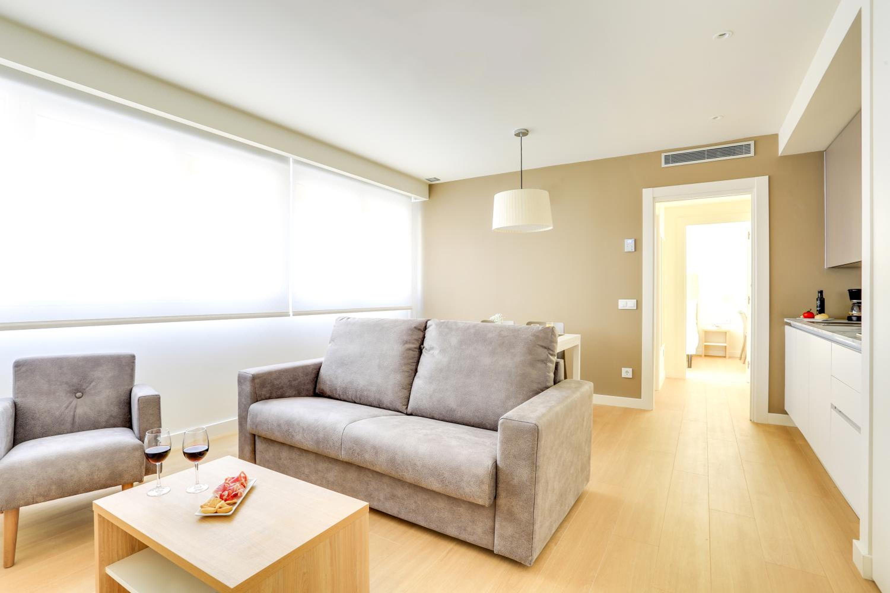 One-Bedroom Apartment - Photo 22