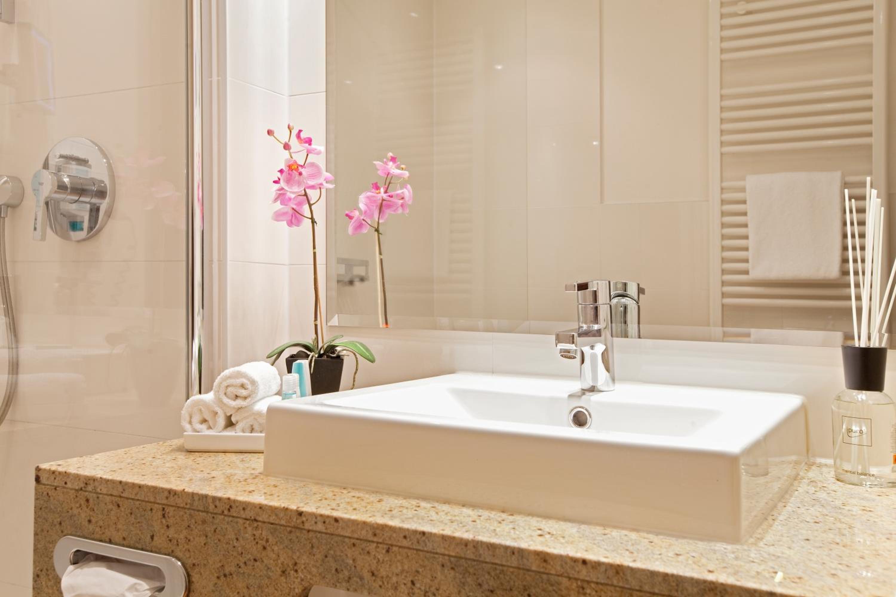 Spacious Executive Double Room - Photo 3