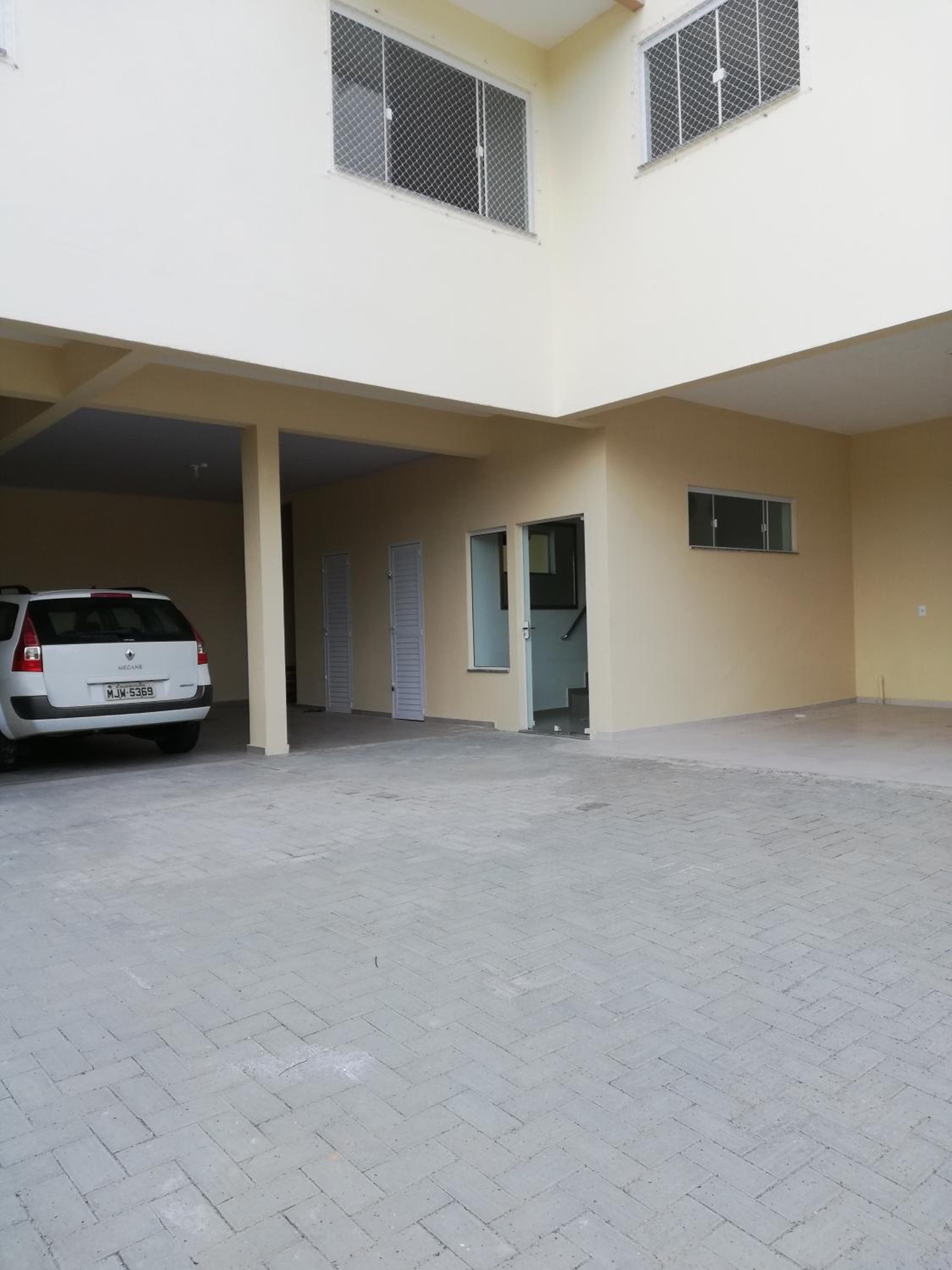 Studio Apartment - Photo 28