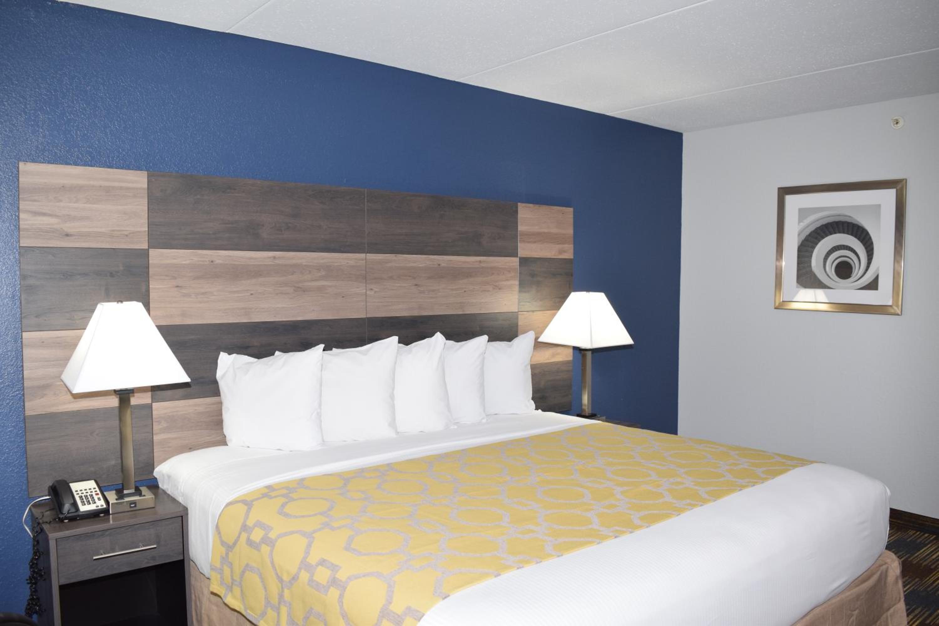 King Room - Disability Access/Non-Smoking - Photo 3