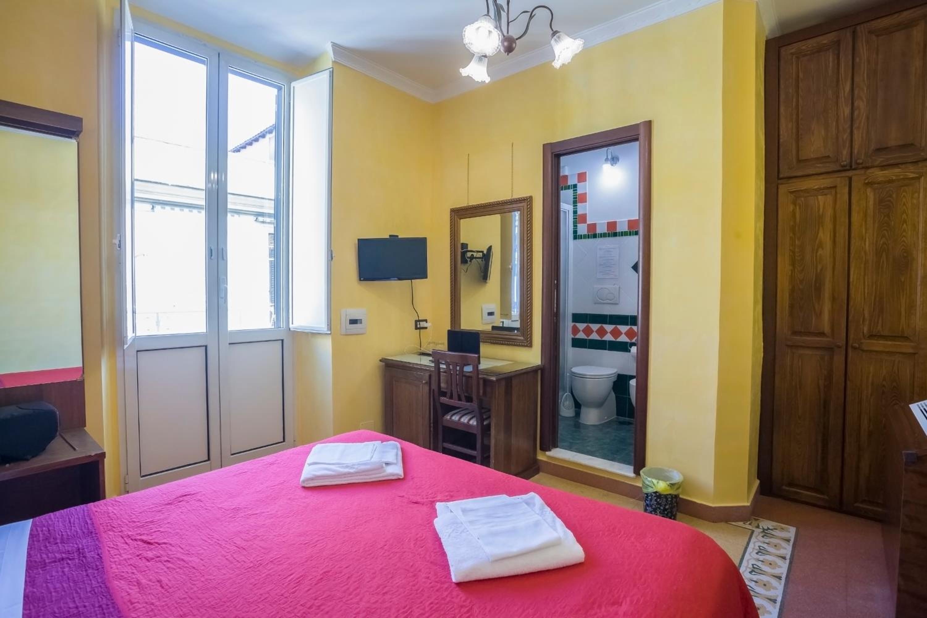 Double Room with Balcony photo 1