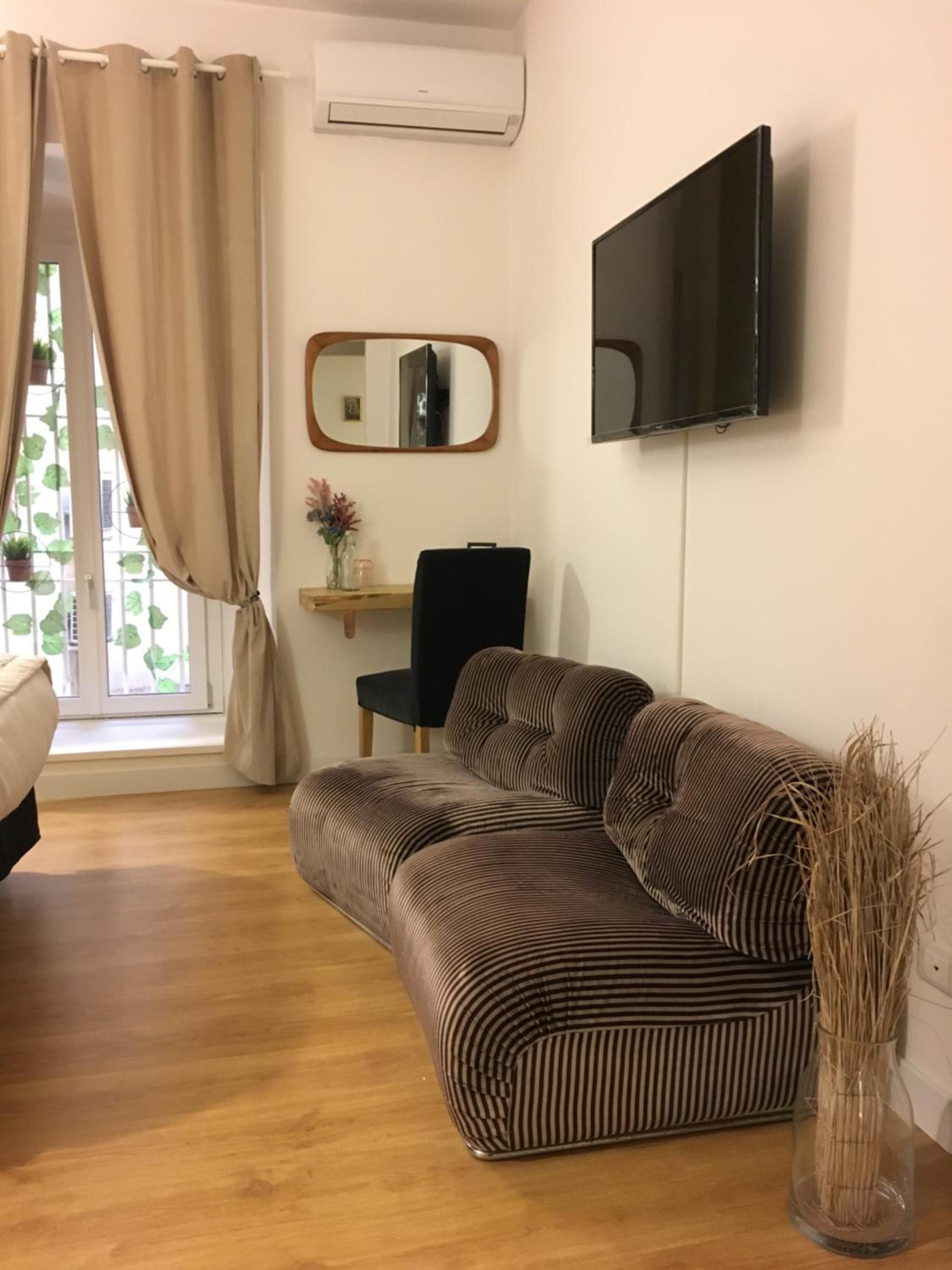 Deluxe Double or Twin Room photo 1
