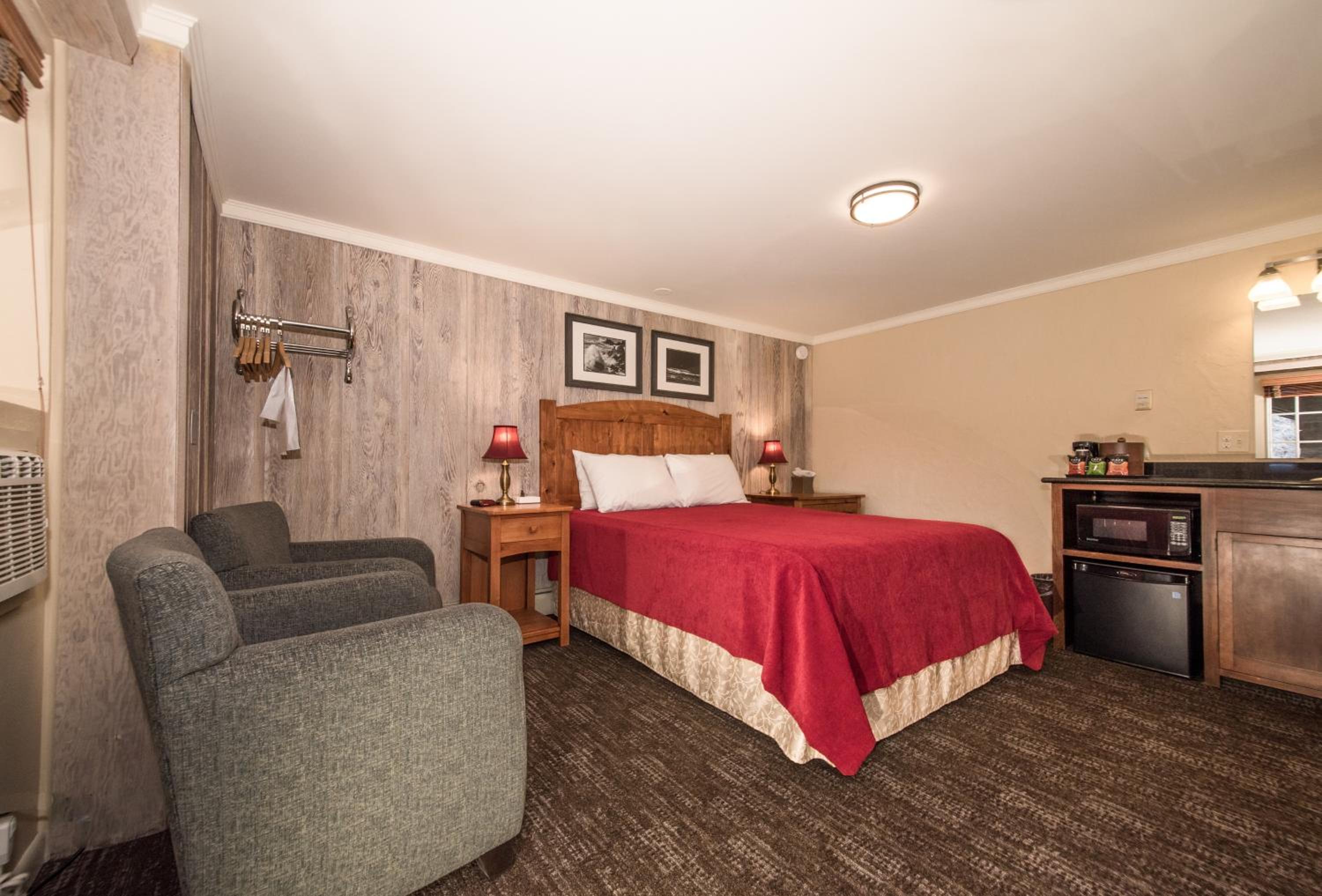 Queen Room