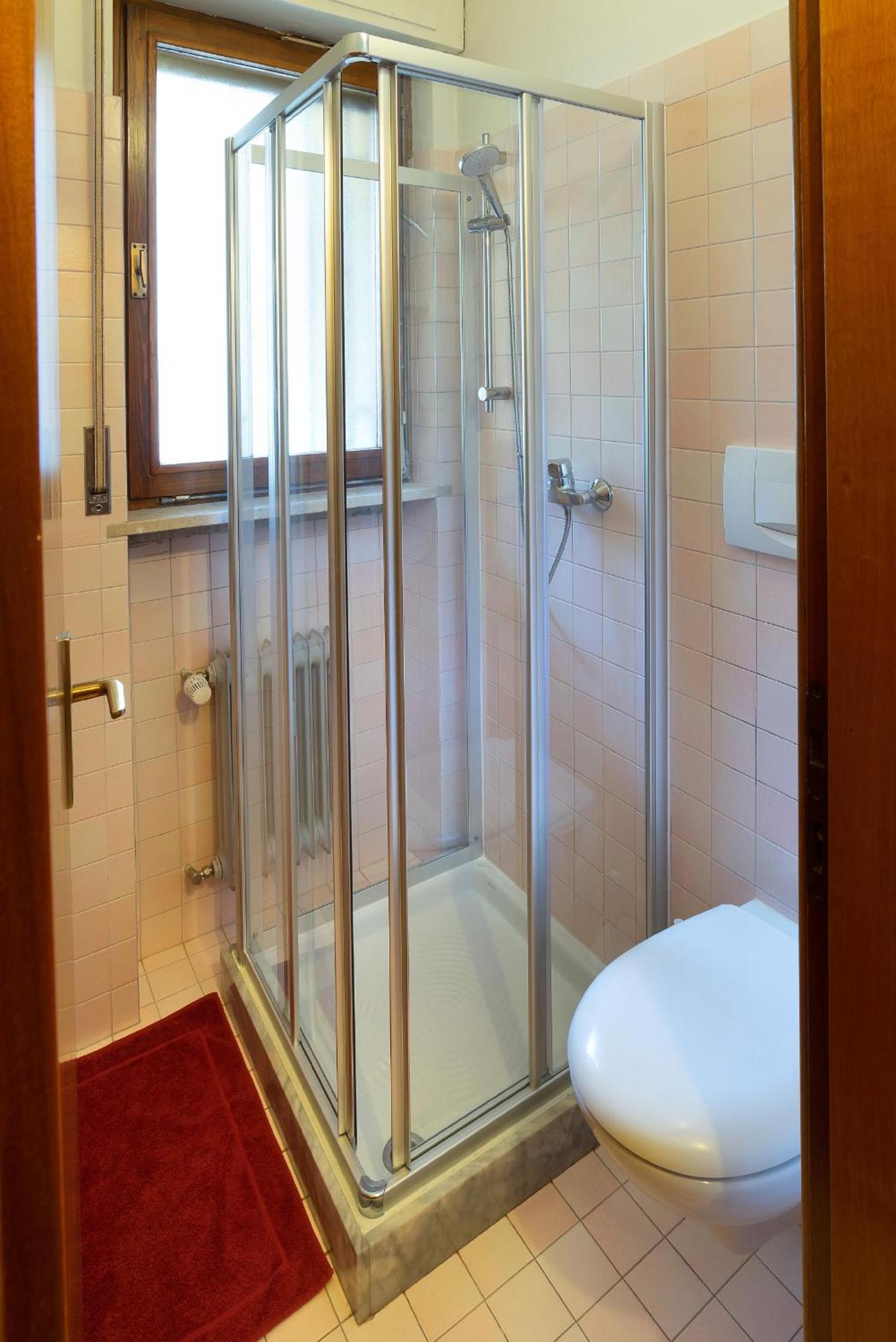One-Bedroom Apartment - Photo 7