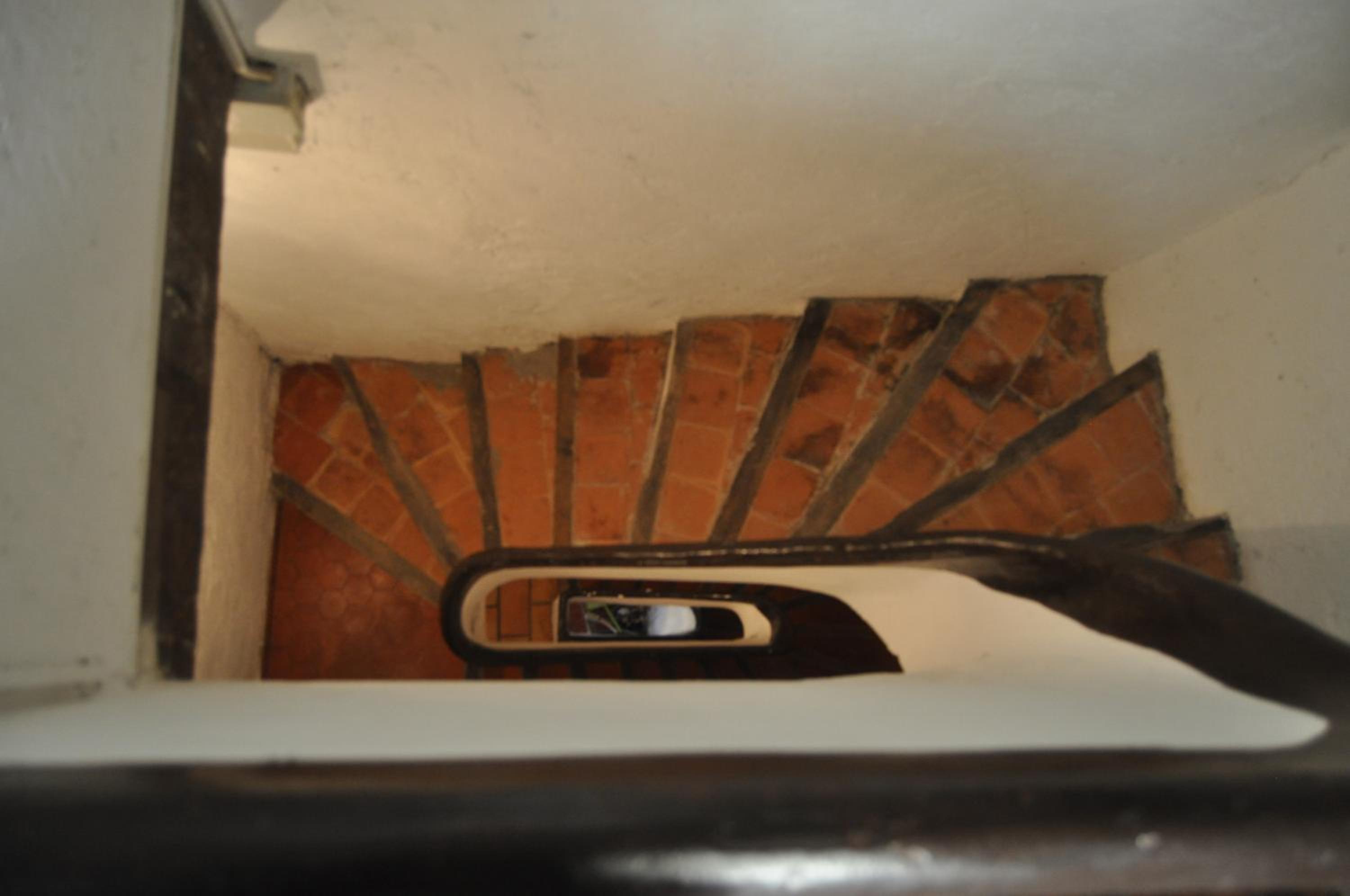 Studio Apartment - Photo 15