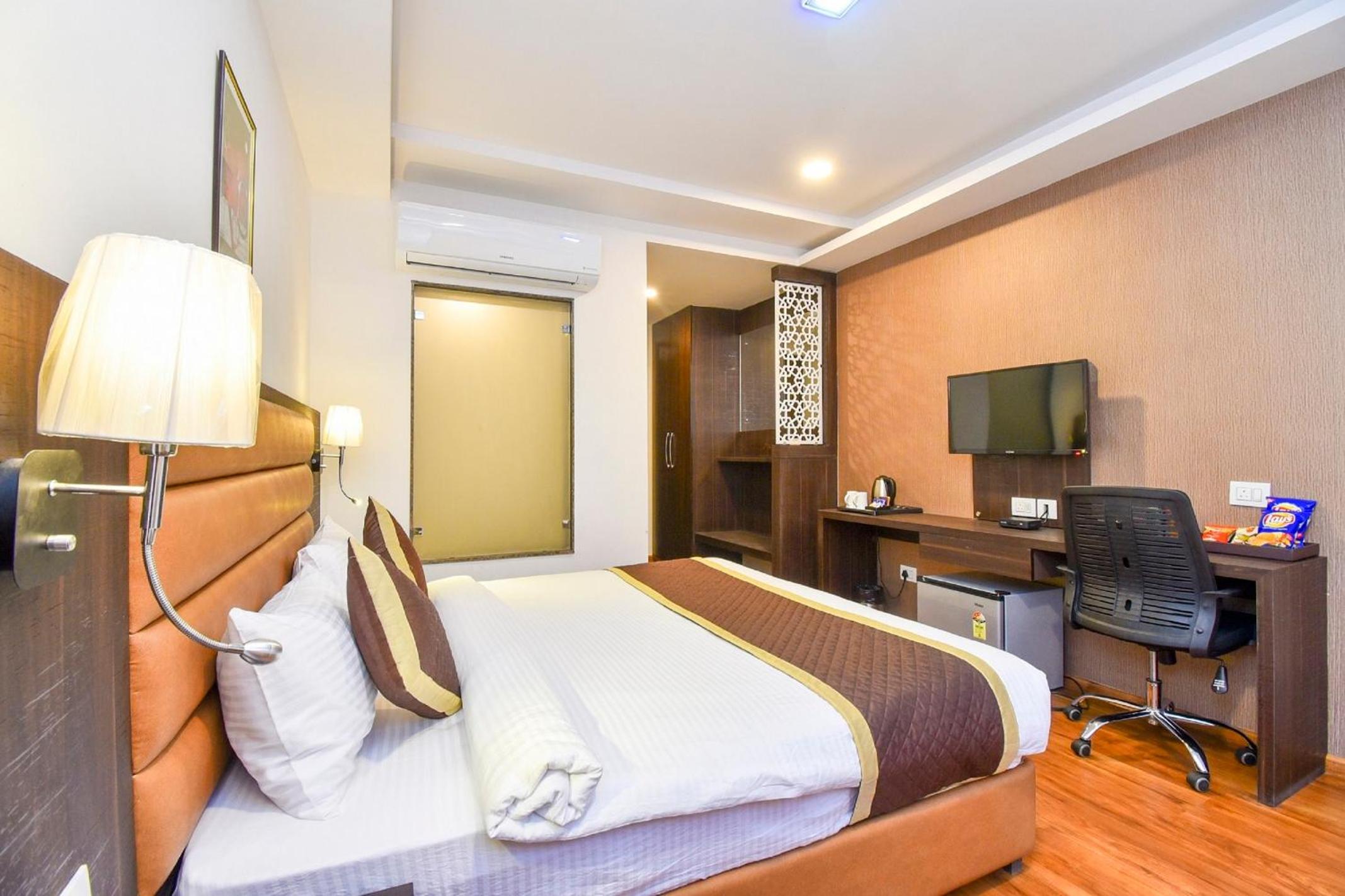 Superior King Room