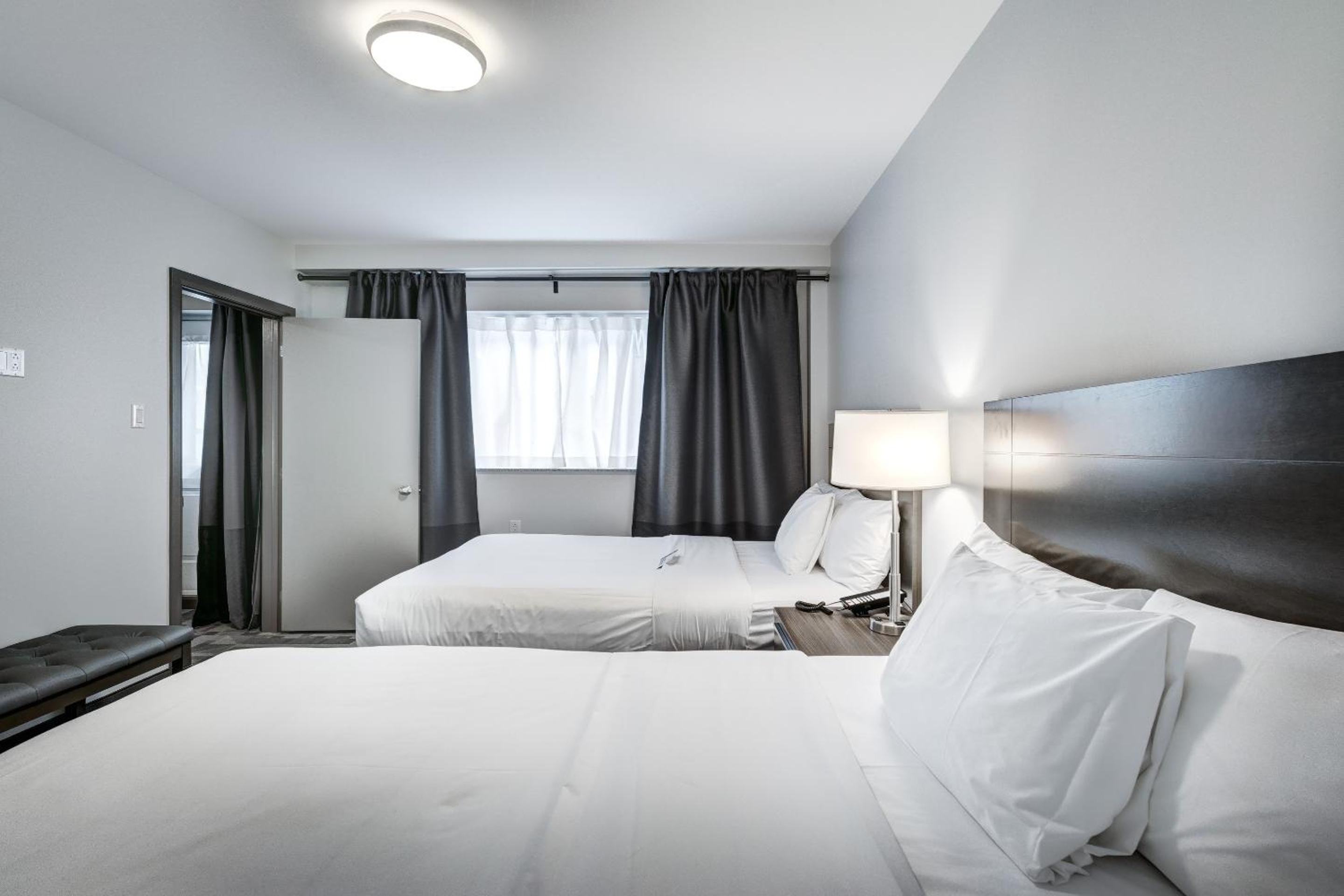 Superior Suite With Two Double Beds photo 1
