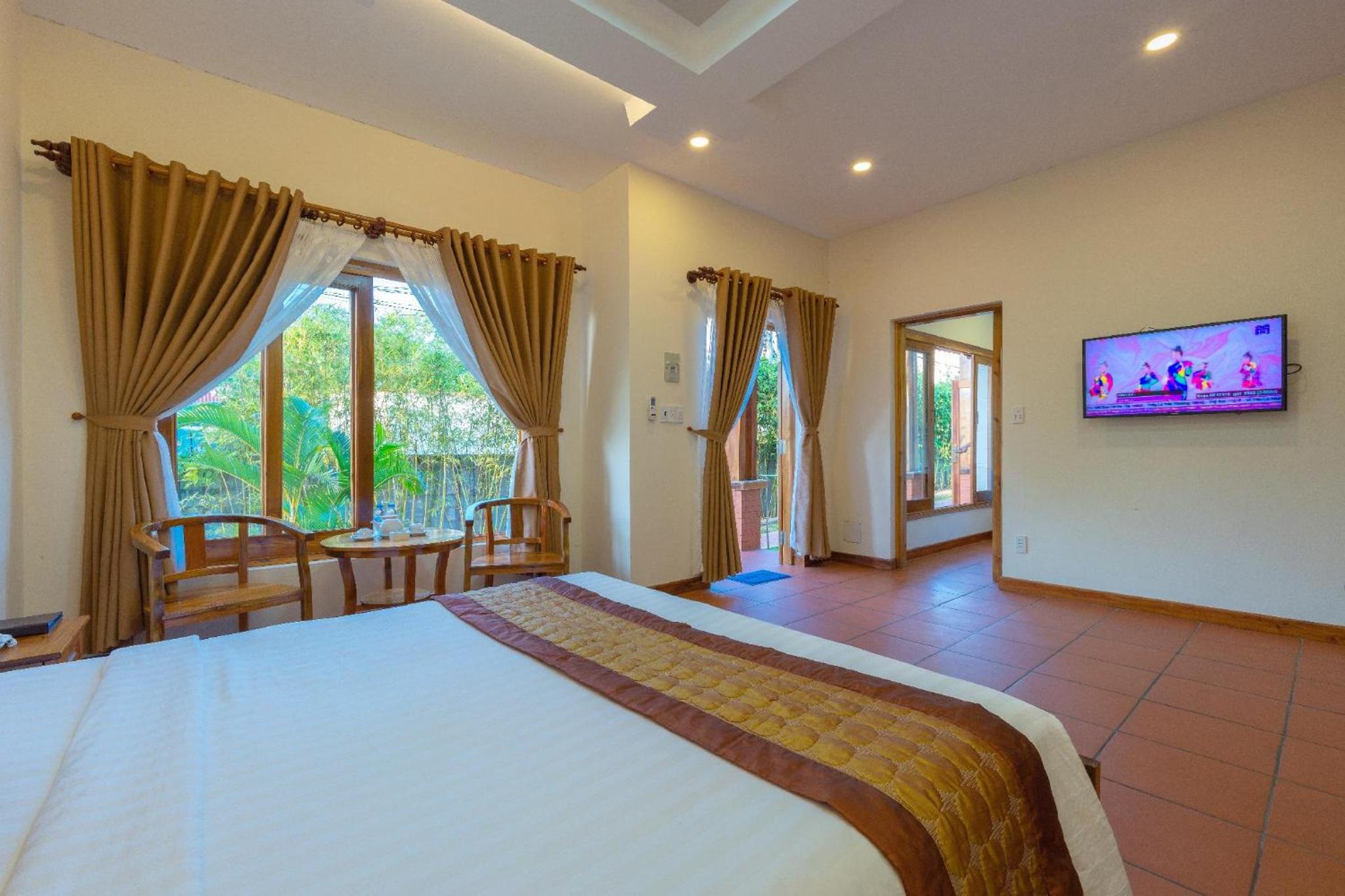 Deluxe Bungalow - Photo 11