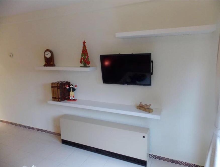 One-Bedroom Apartment - Photo 1