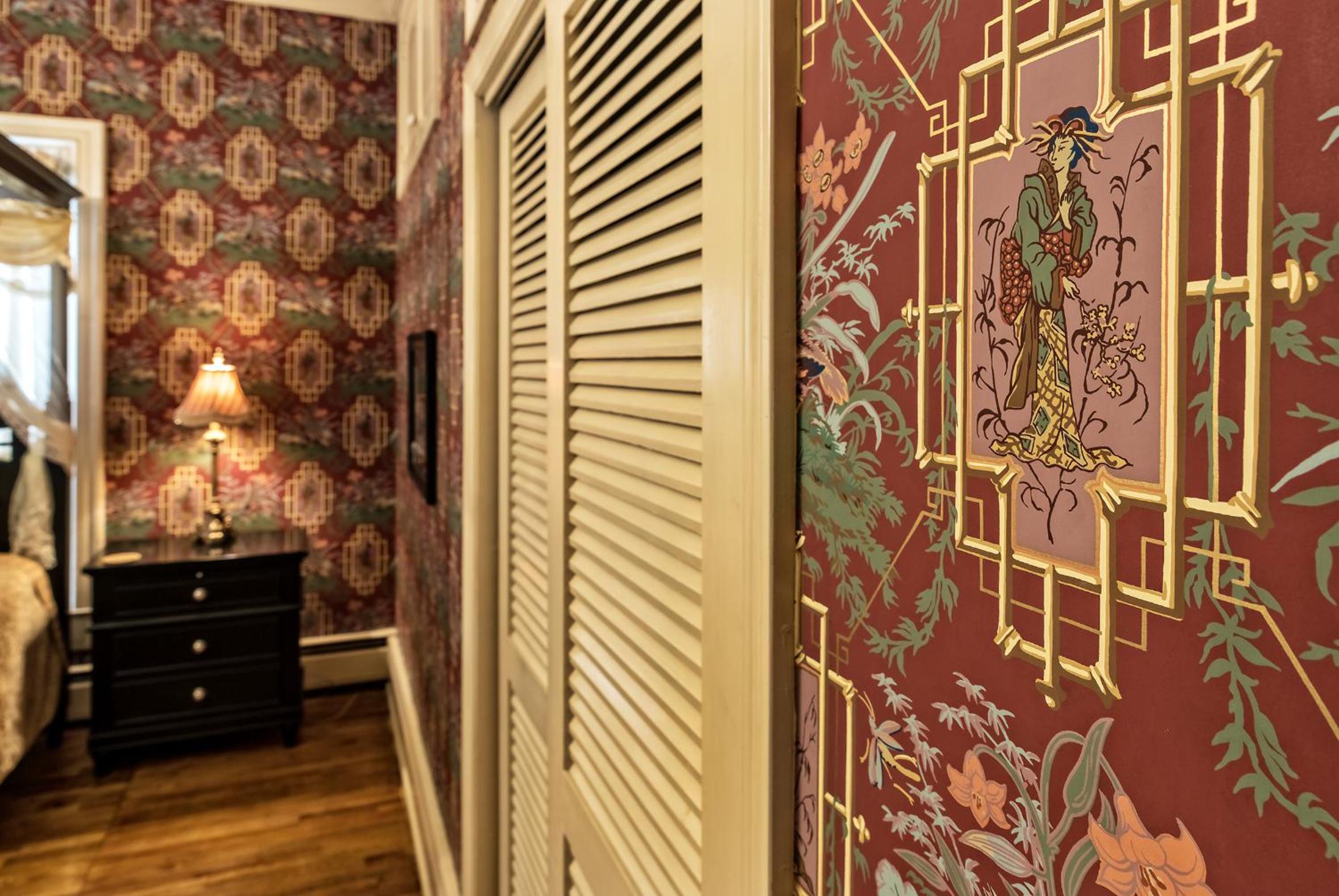 Queen Room - Disability Access photo 1