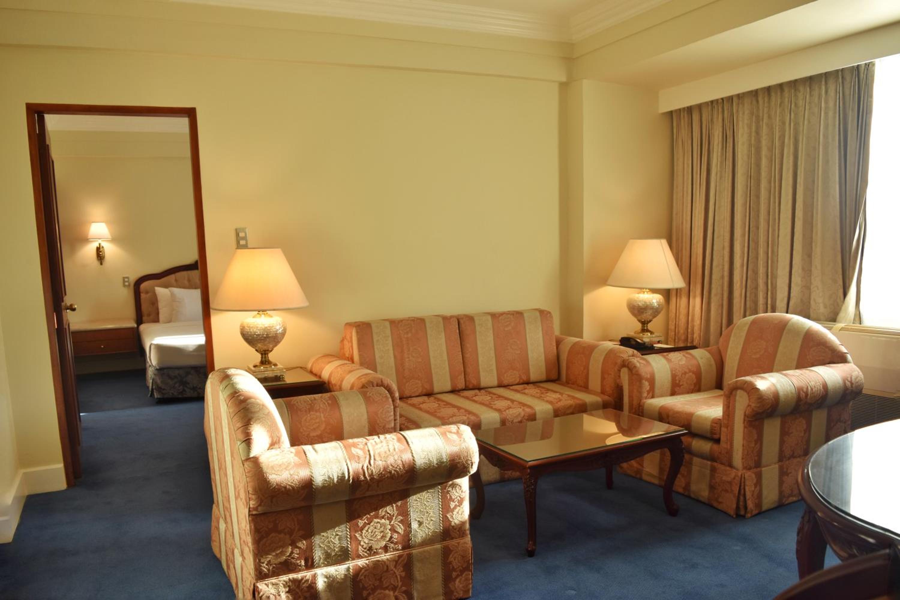 Executive Suite photo 3