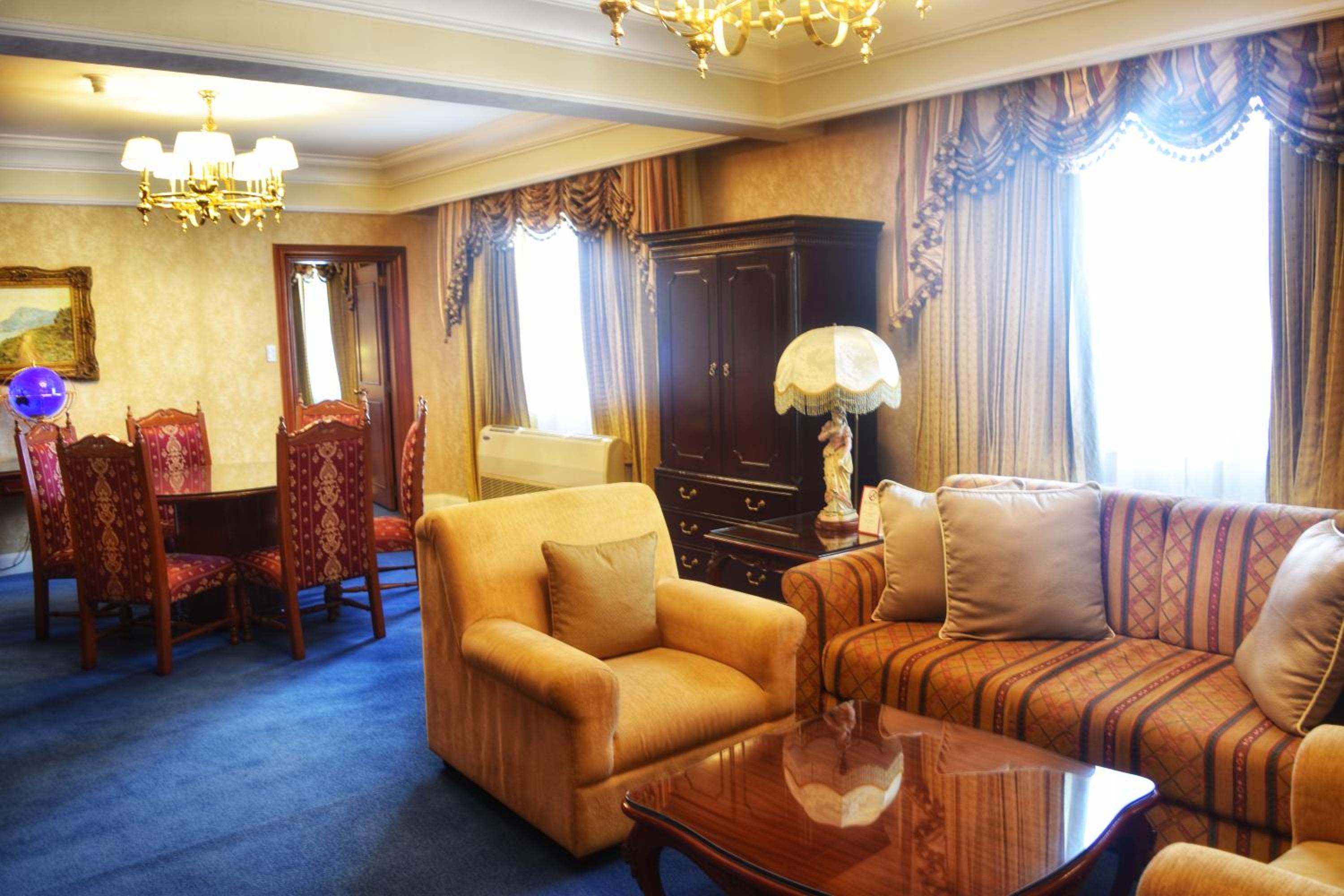 Presidential Suite photo 2