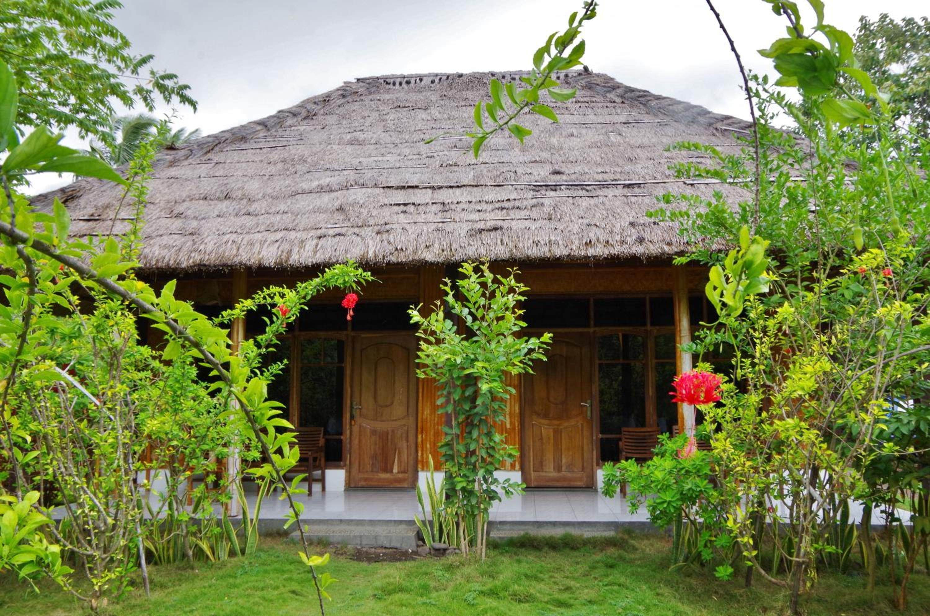 One-Bedroom Bungalow with Garden View - Photo 10
