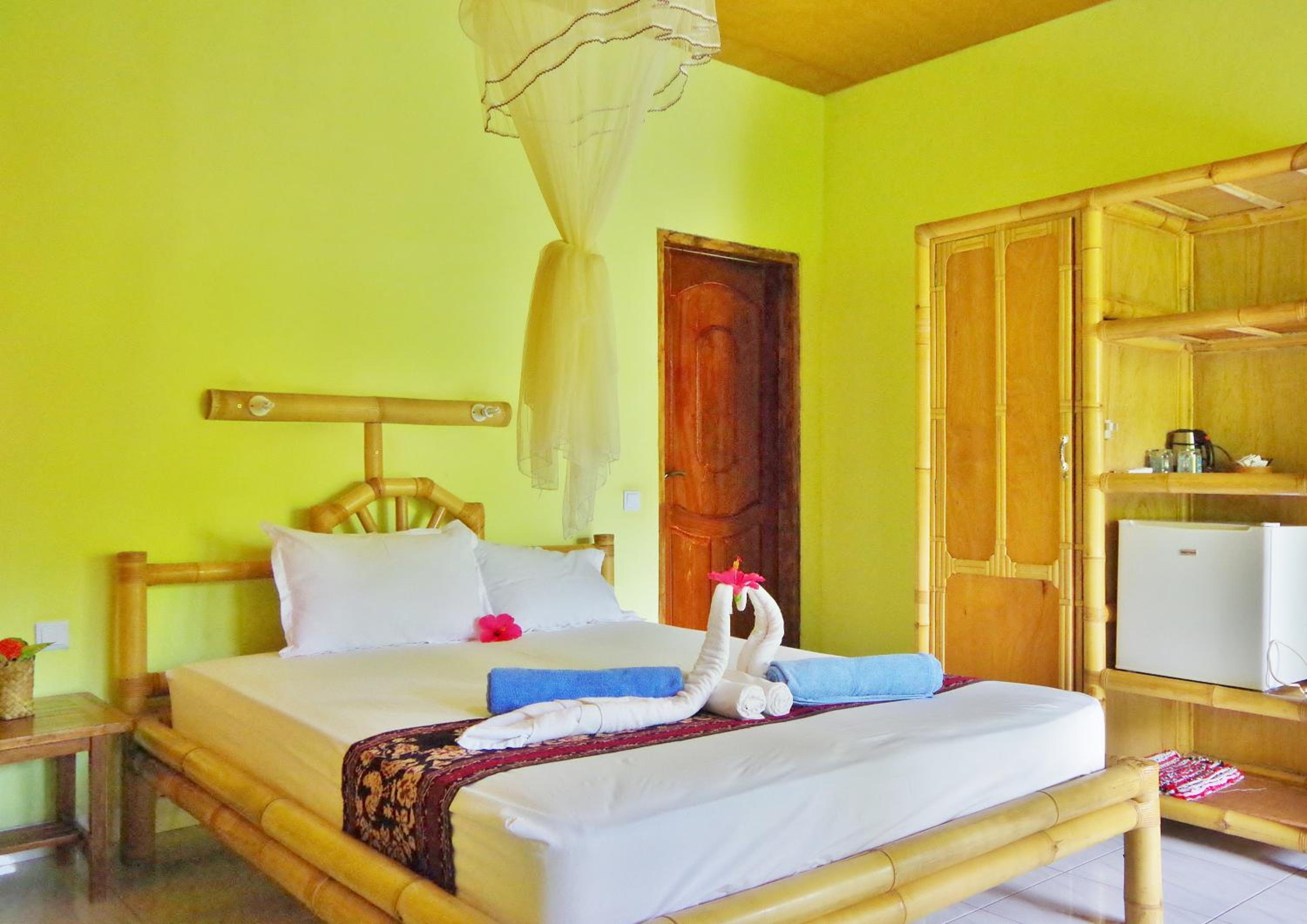 One-Bedroom Bungalow with Garden View - Photo 5
