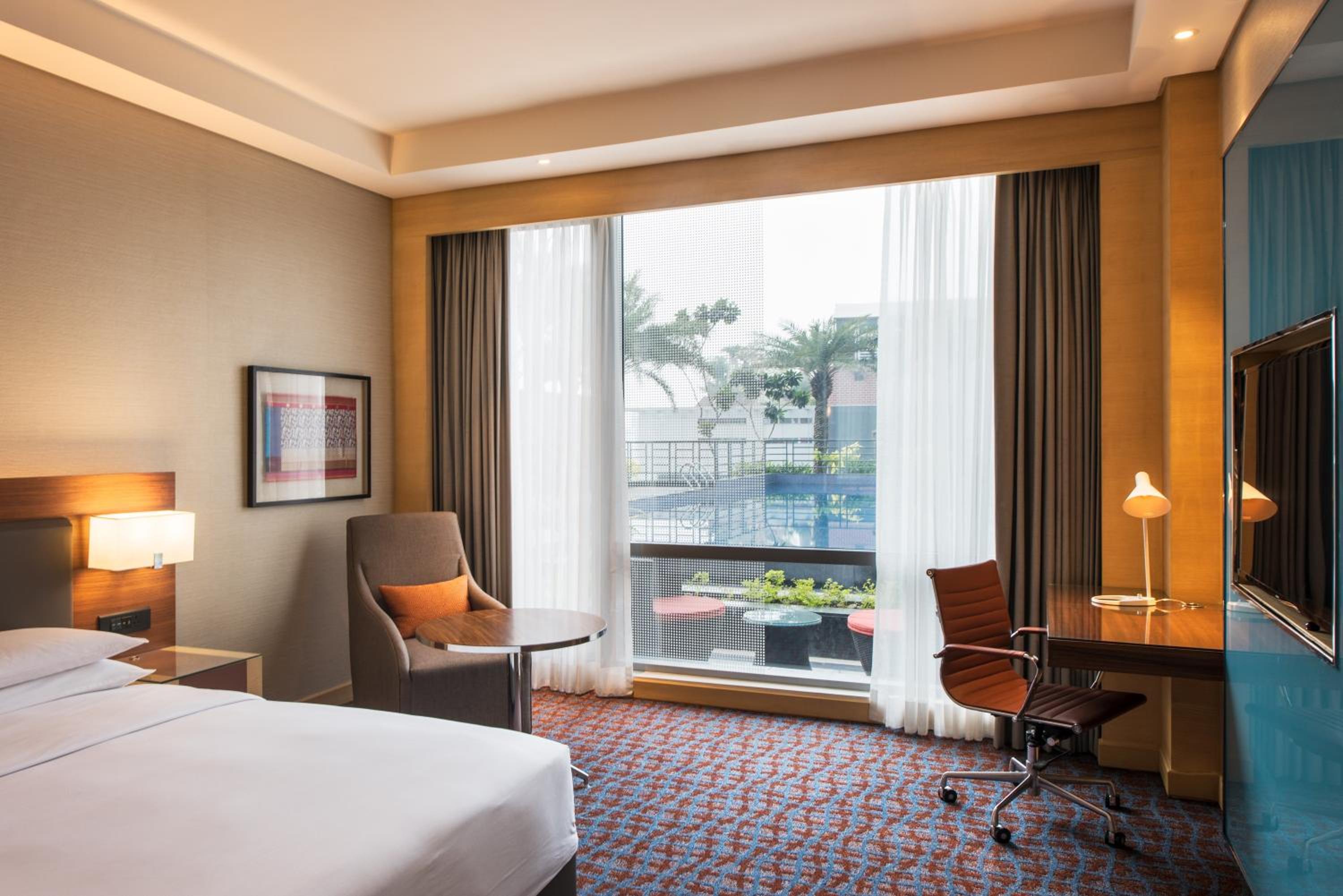 King Room - Day Use (Only for 6 Hours from 0900-2000 Hrs)