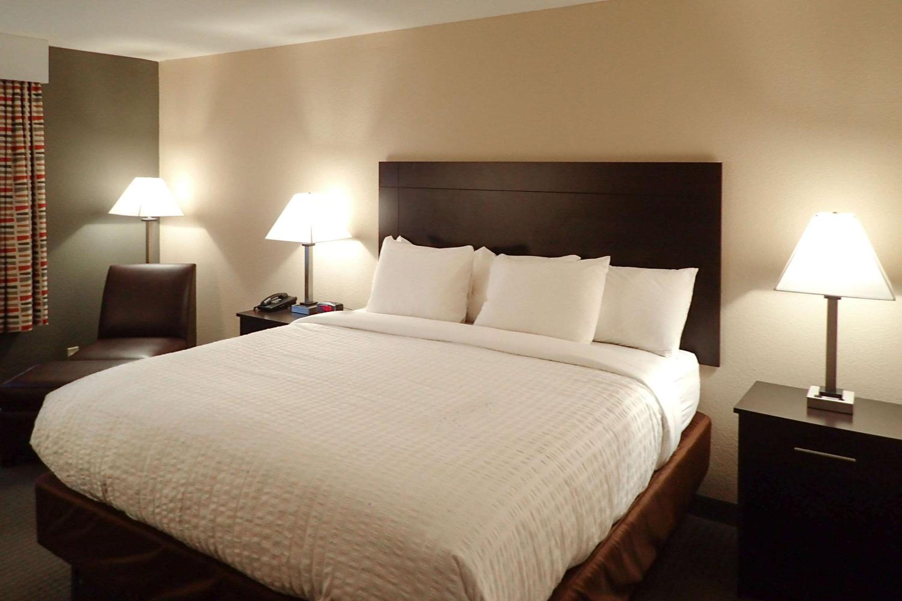 King Room - Mobility Access/Non-Smoking photo 2
