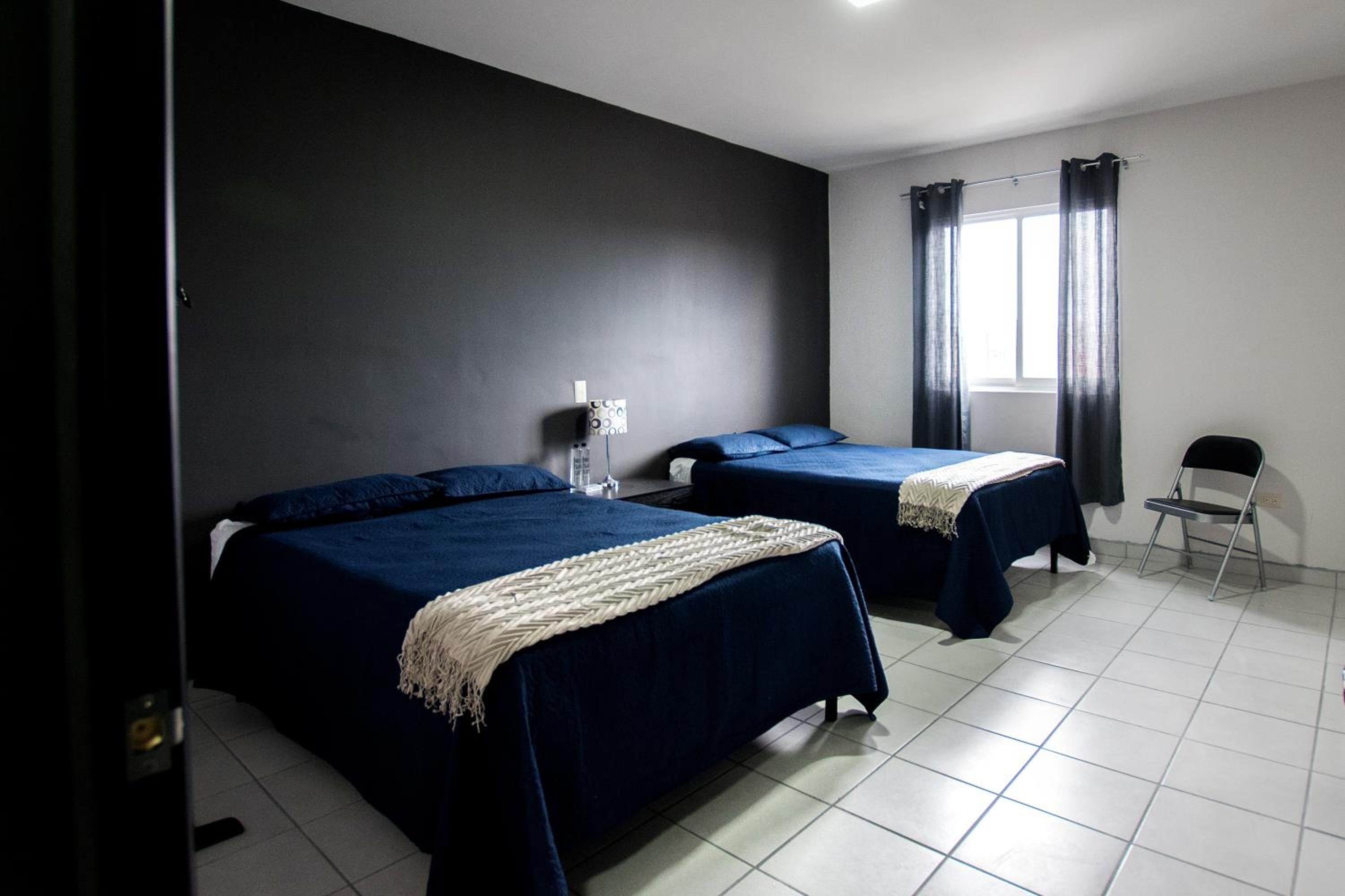 Double Room - Photo 6