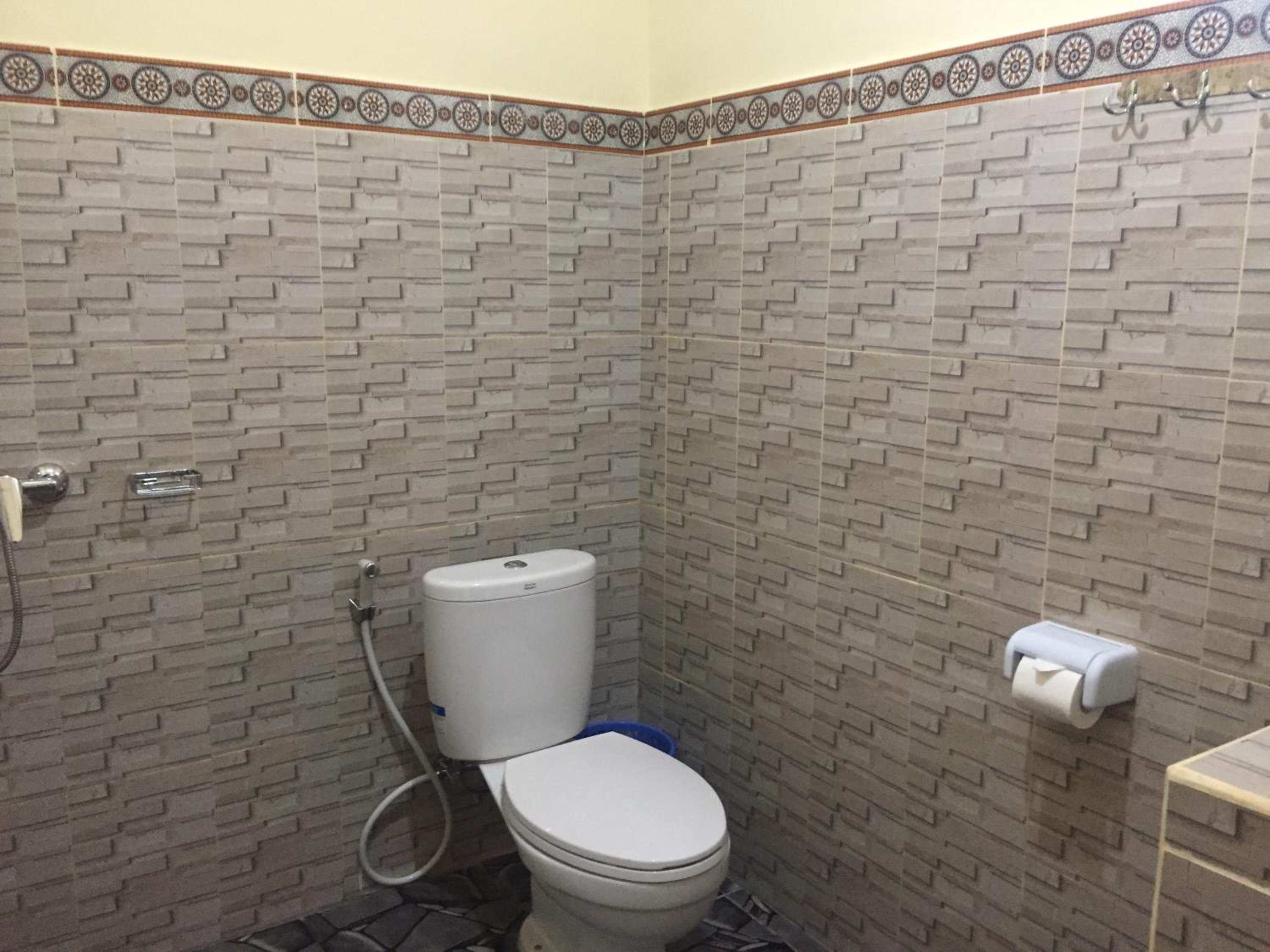 Double Room - Photo 11