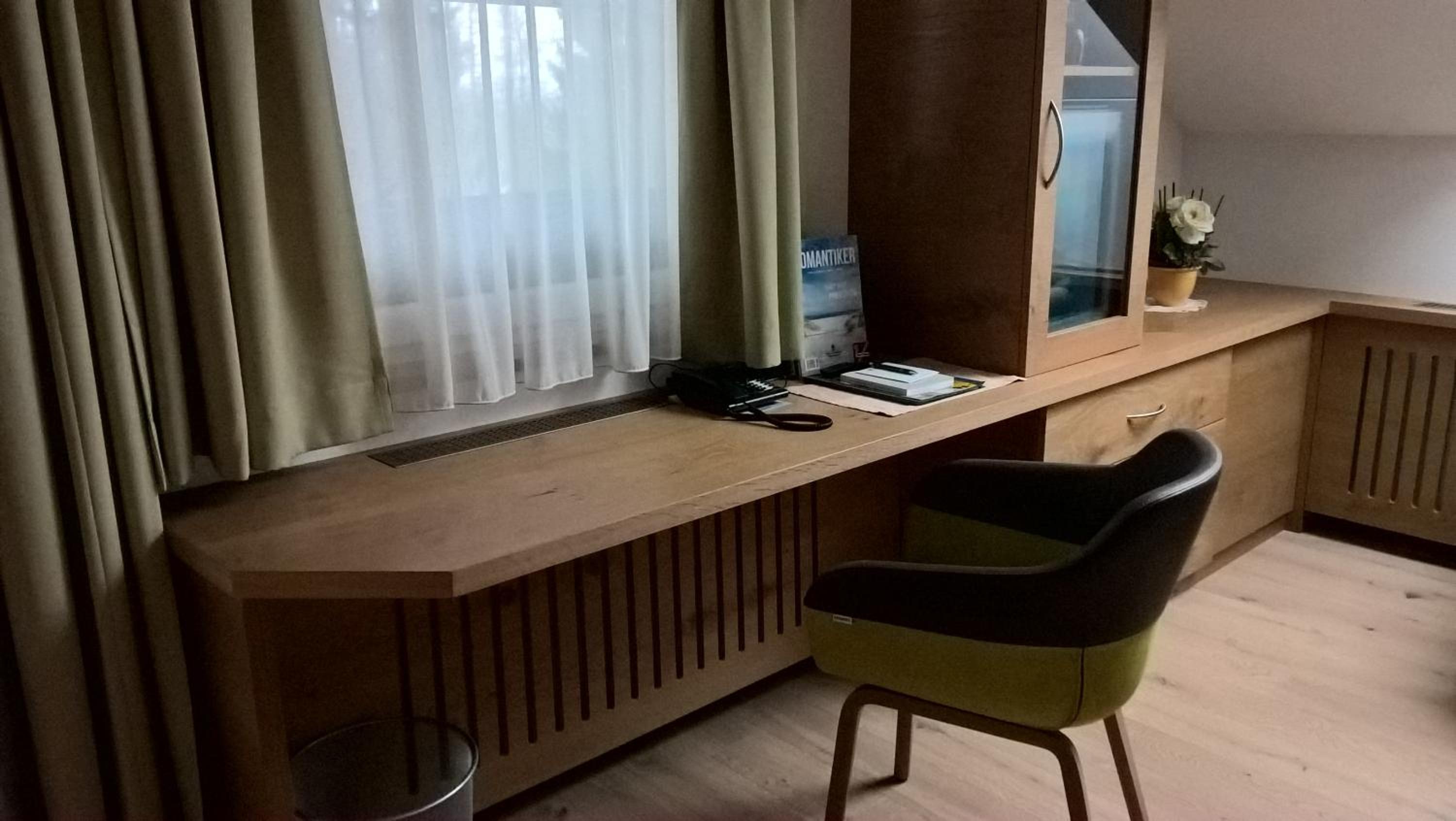 Deluxe Suite - Photo 6
