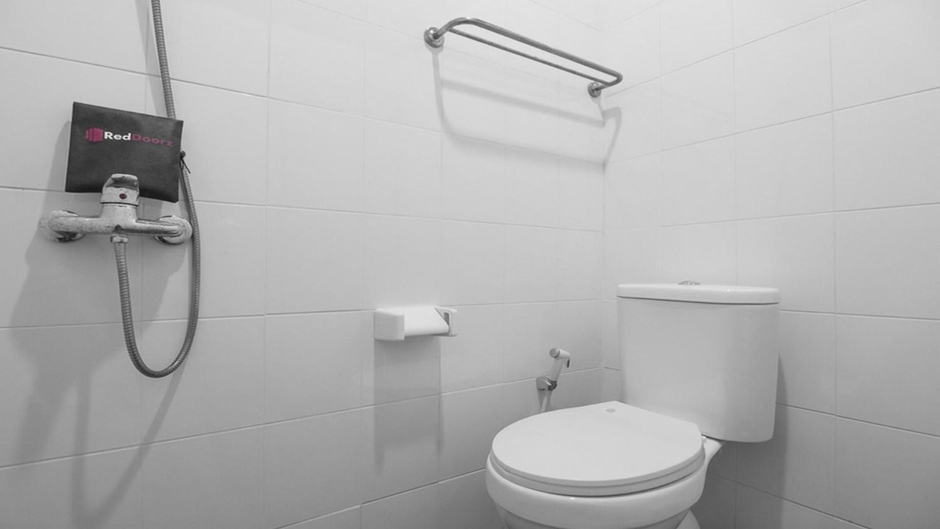 Double Room - Photo 5