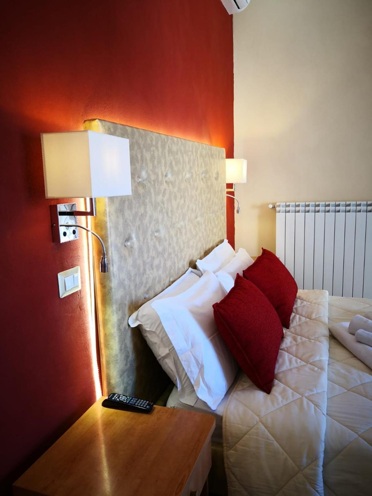 Superior Room with Square View - Photo 4