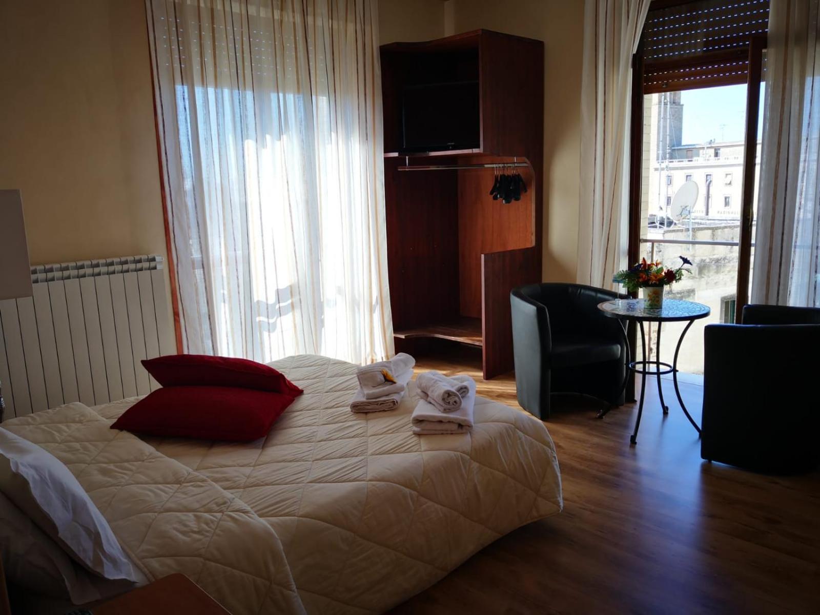 Superior Room with Square View - Photo 8