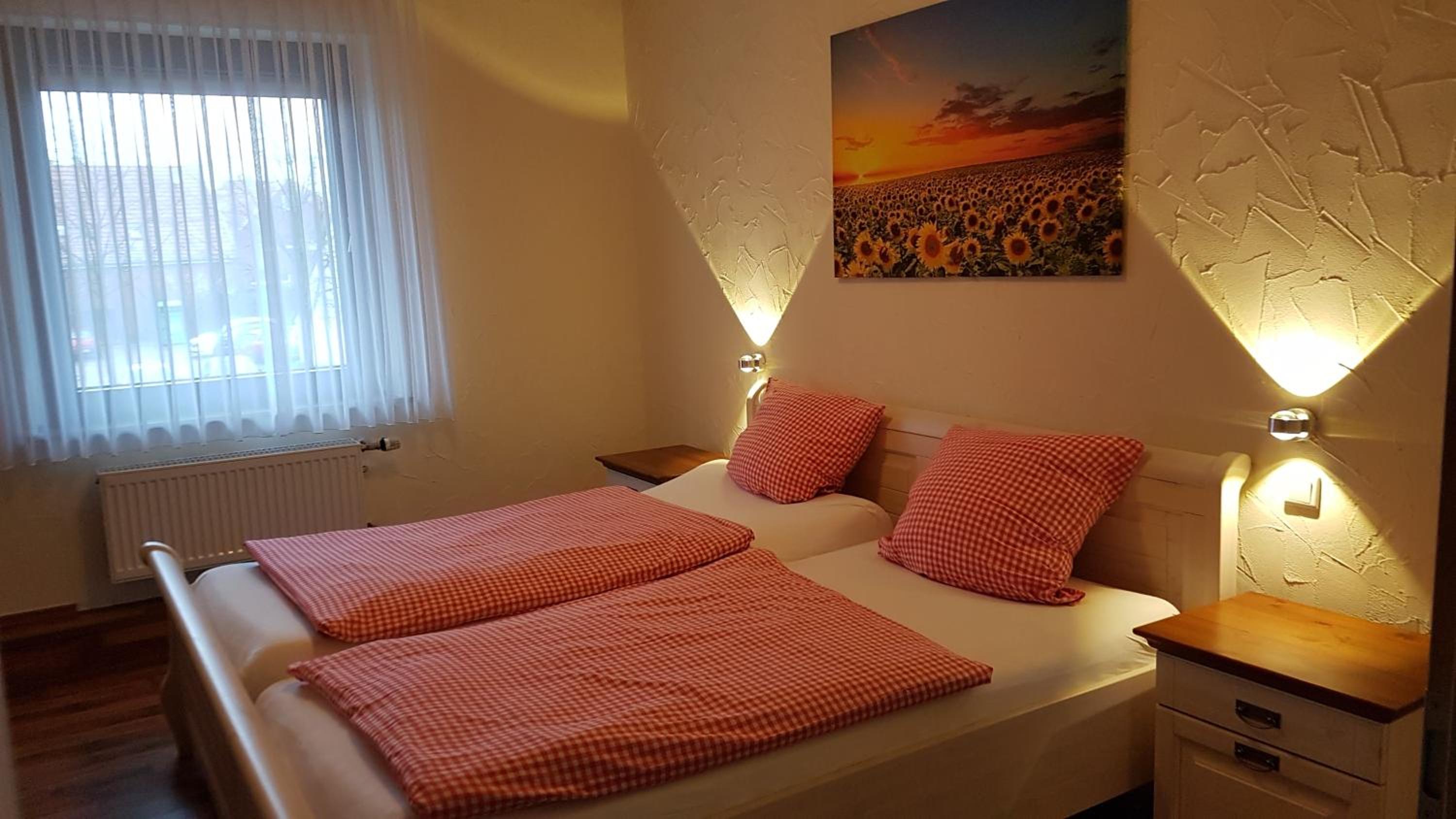 Standard Double Room - Photo 7