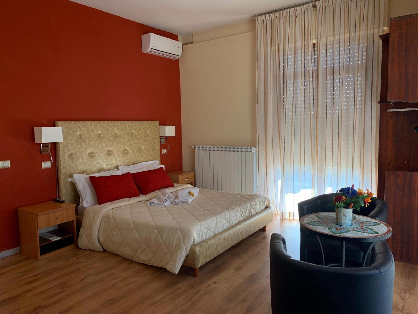 Superior Room with Square View - Photo 1