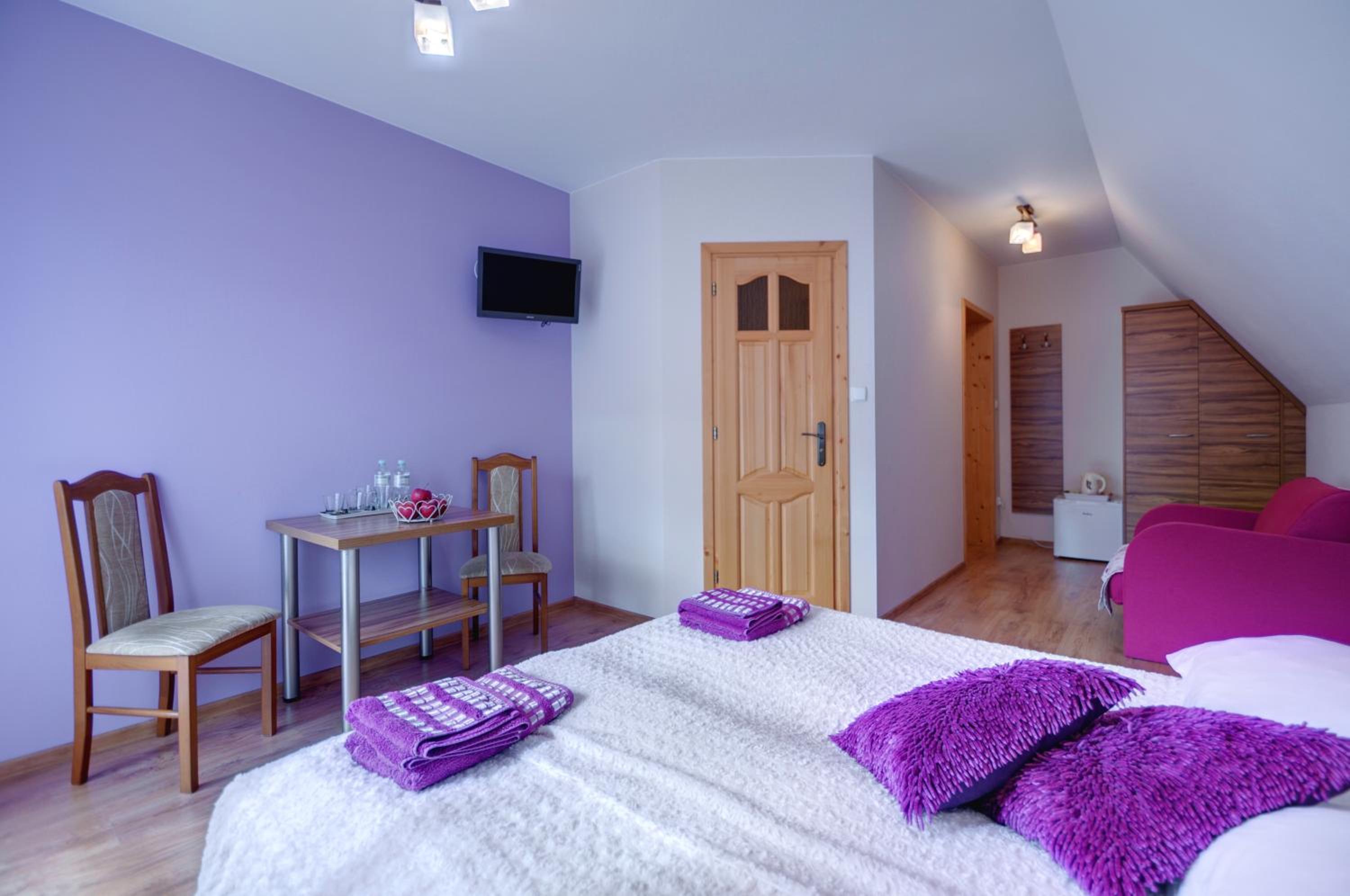Double Room with Balcony (2 Adults + 1 Child) photo 3