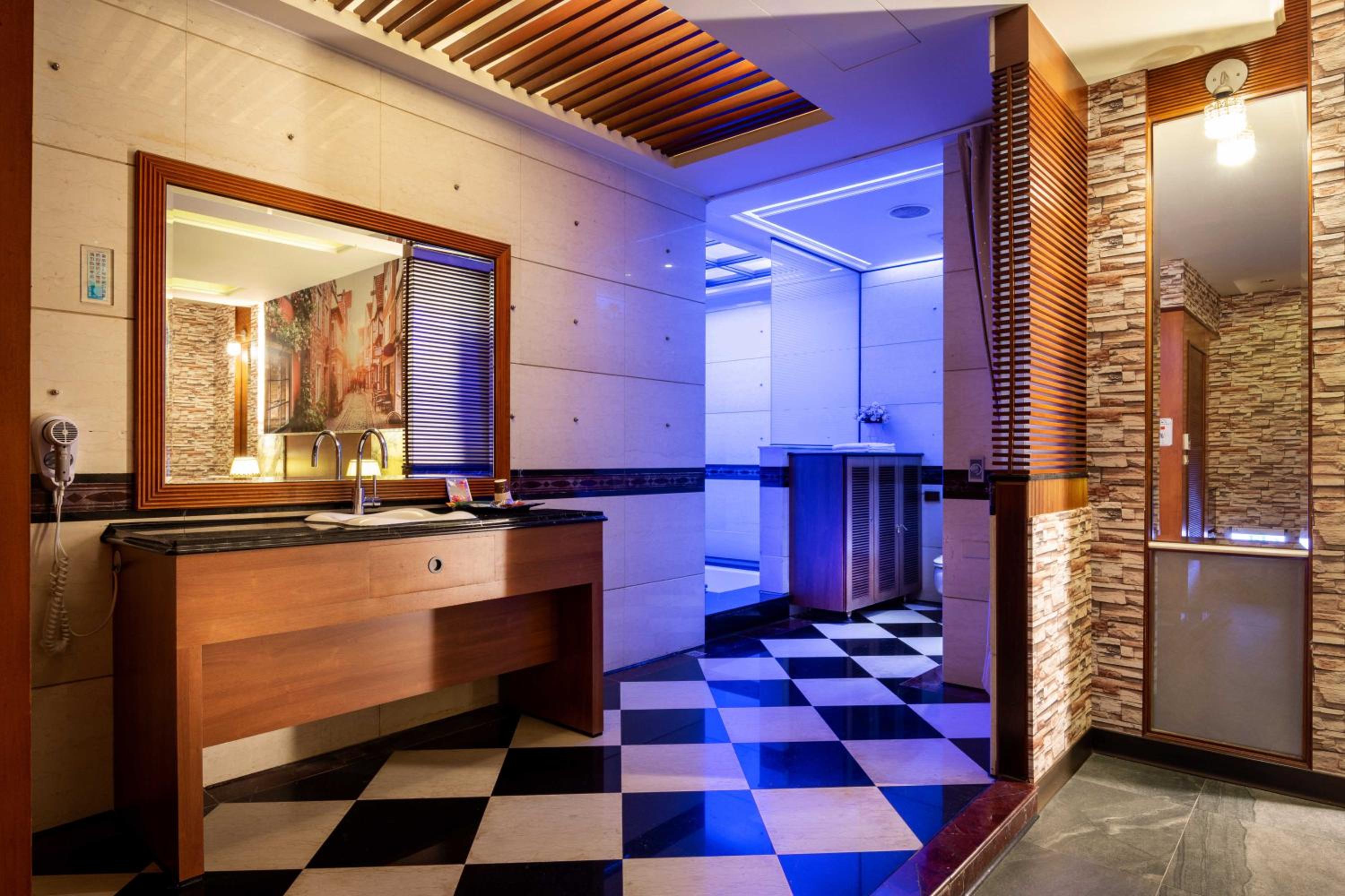 Superior Double Room - Photo 8