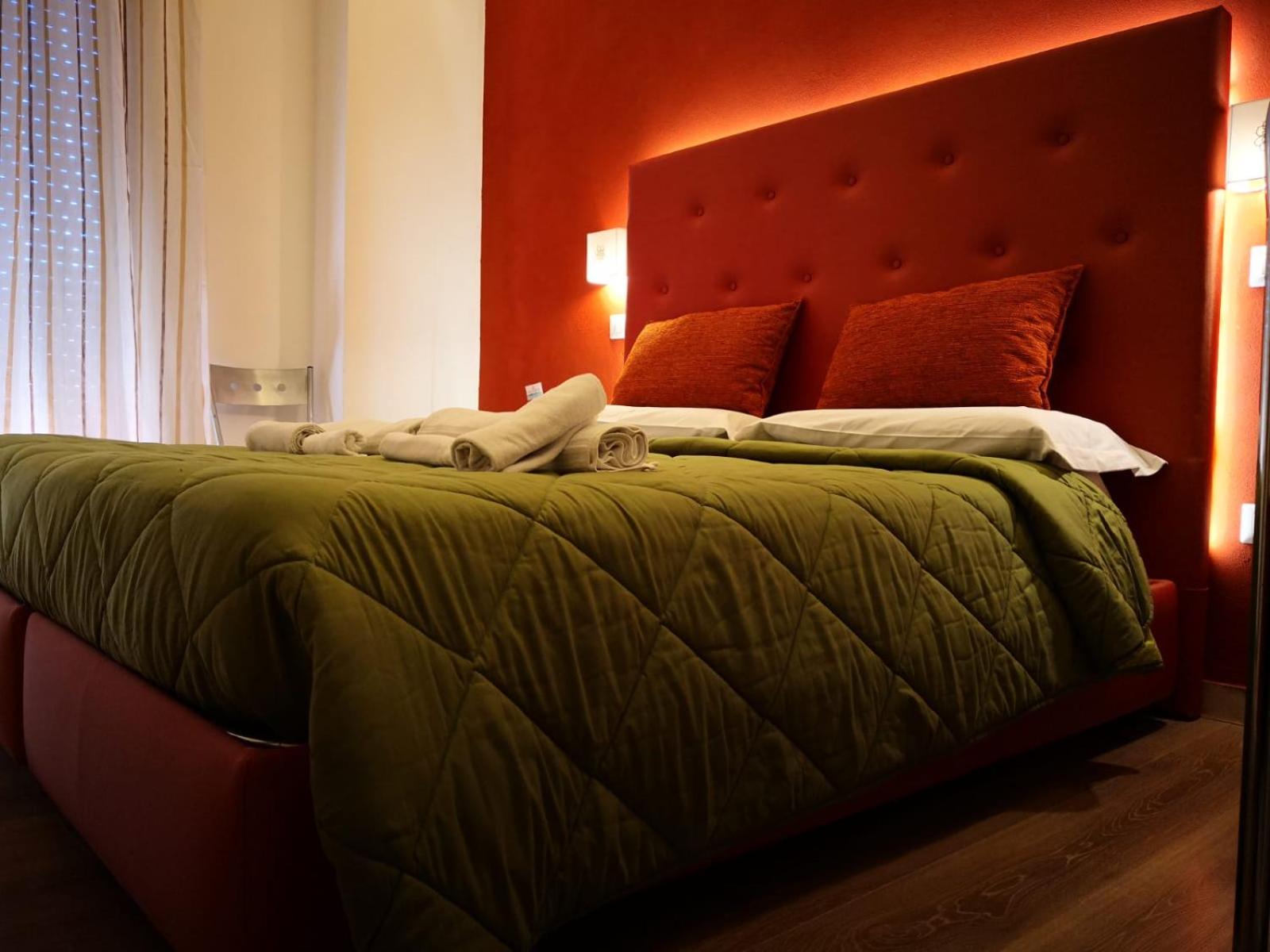 Double or Twin Room - Photo 8